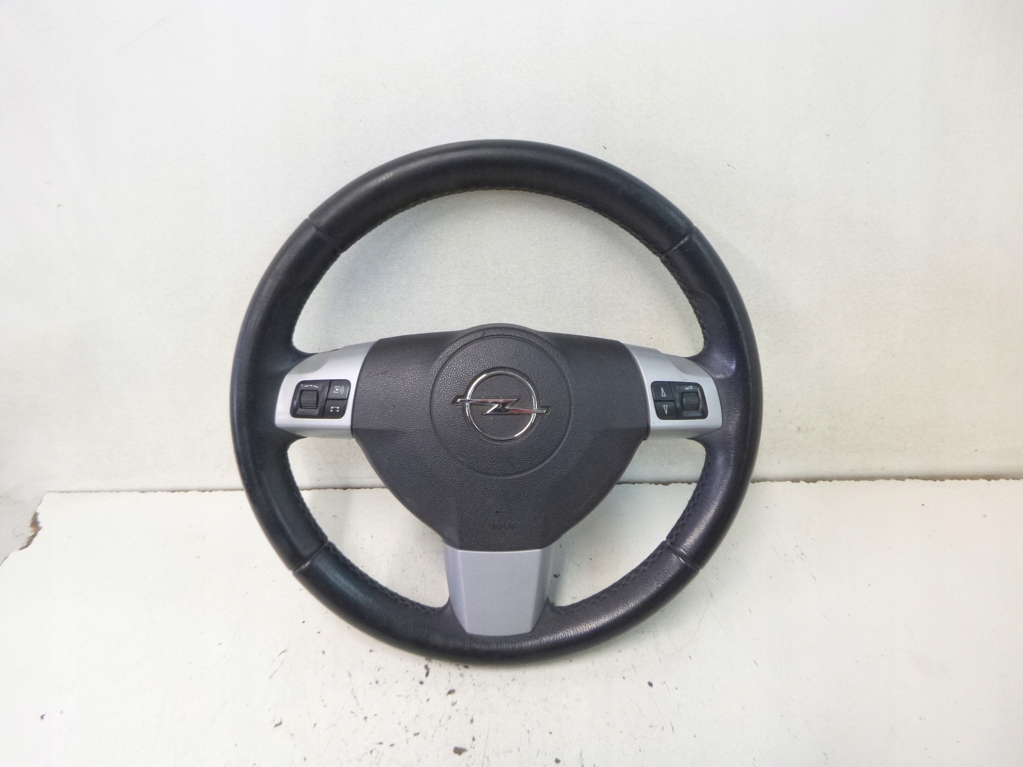 lenkrad + AIRBAG Opel Zafira B Multifunkcja 06r. Leder