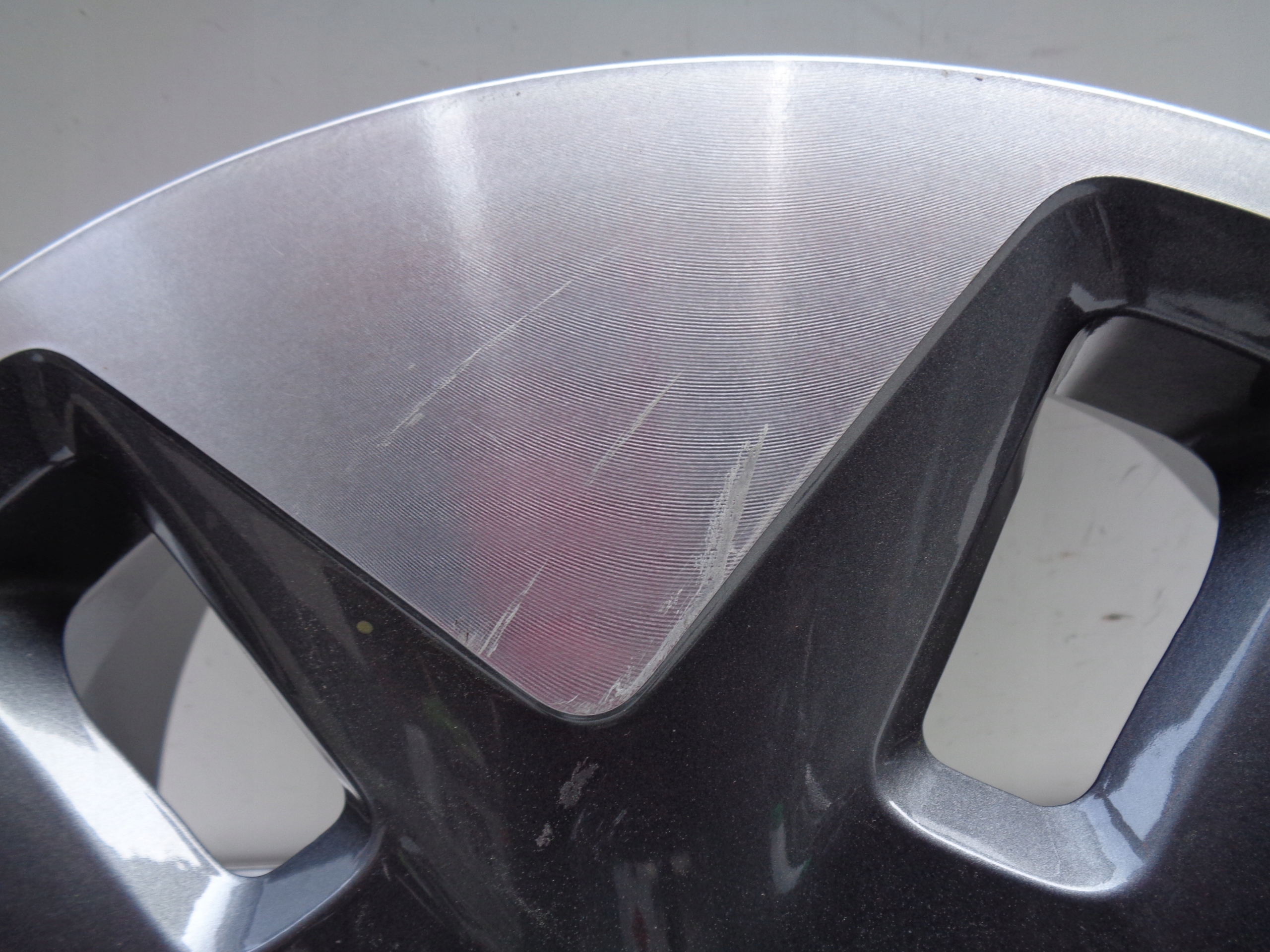 disk hliníkový HYUNDAI 7JX18 ET53,5 6X139,7