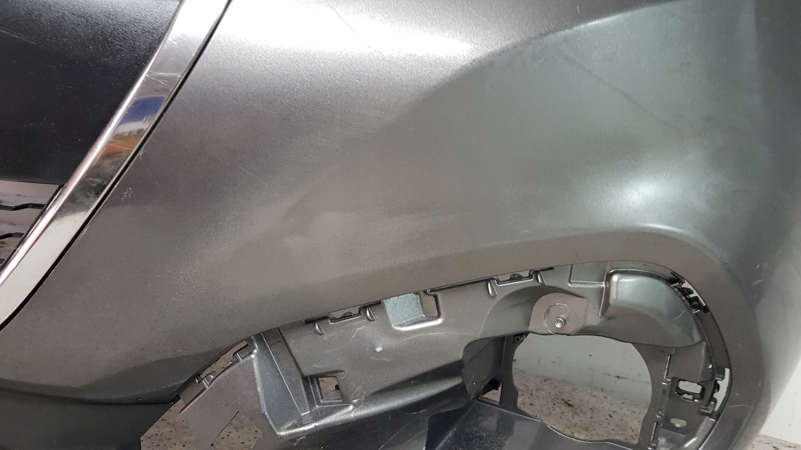 PEUGEOT 208 and LIFT 15 - bumper front 8110
