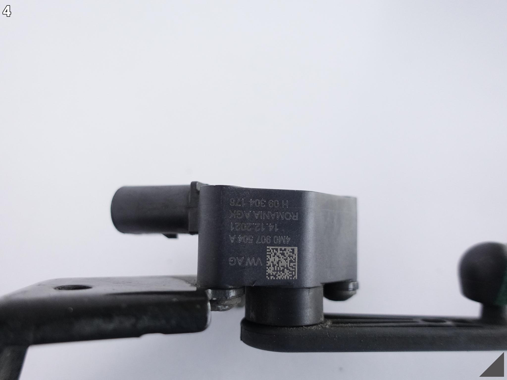 AUDI Q7 SQ7 4M0 SENSOR POZIOMOWANIA LEUCHTEN
