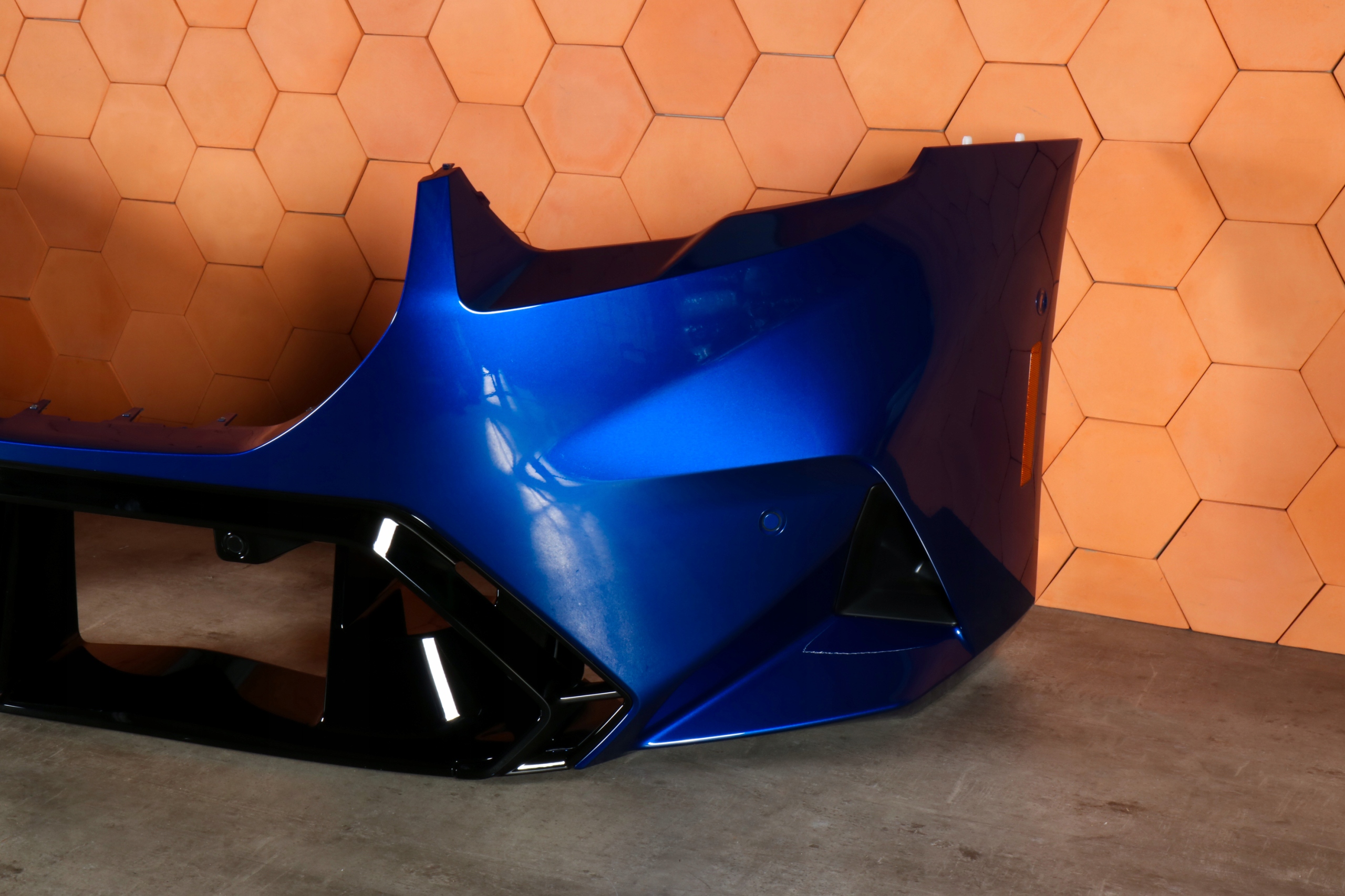 BMW M5 G90 G99 complete bumper front front colour C1K MARINA BAY BLUE
