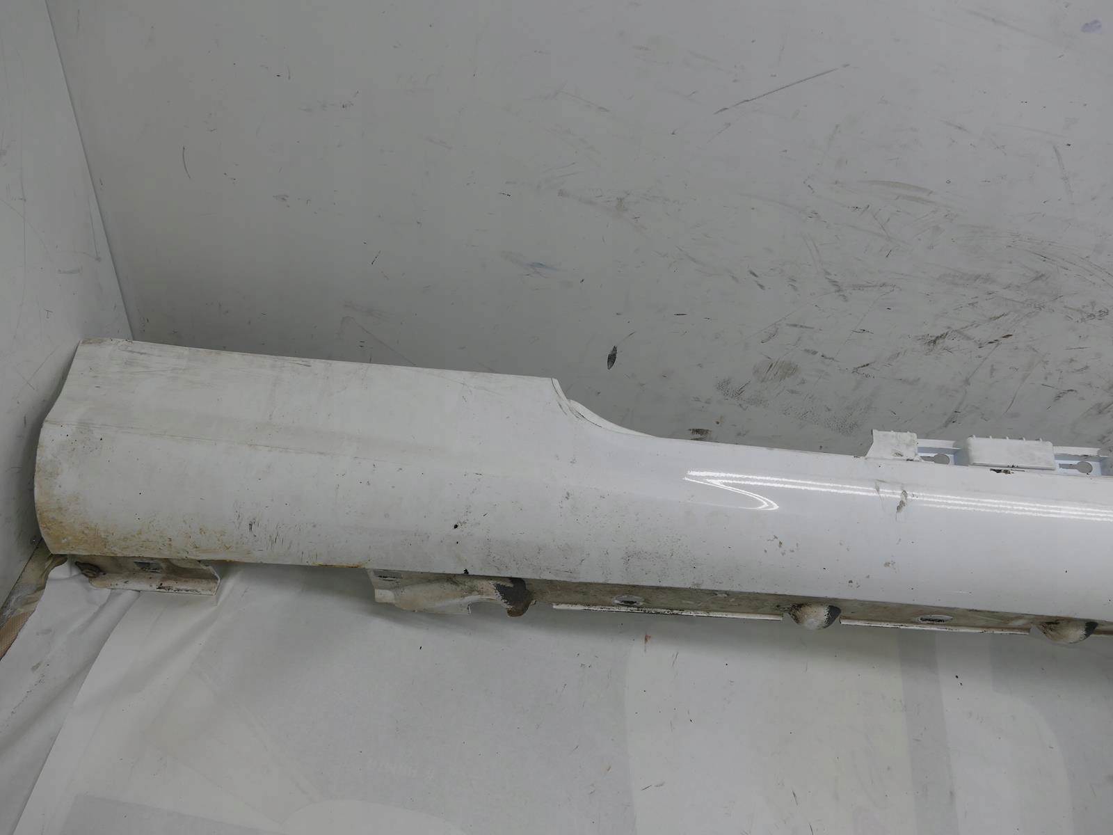 MERCEDES E W207 C207 moulding threshold cap P 159