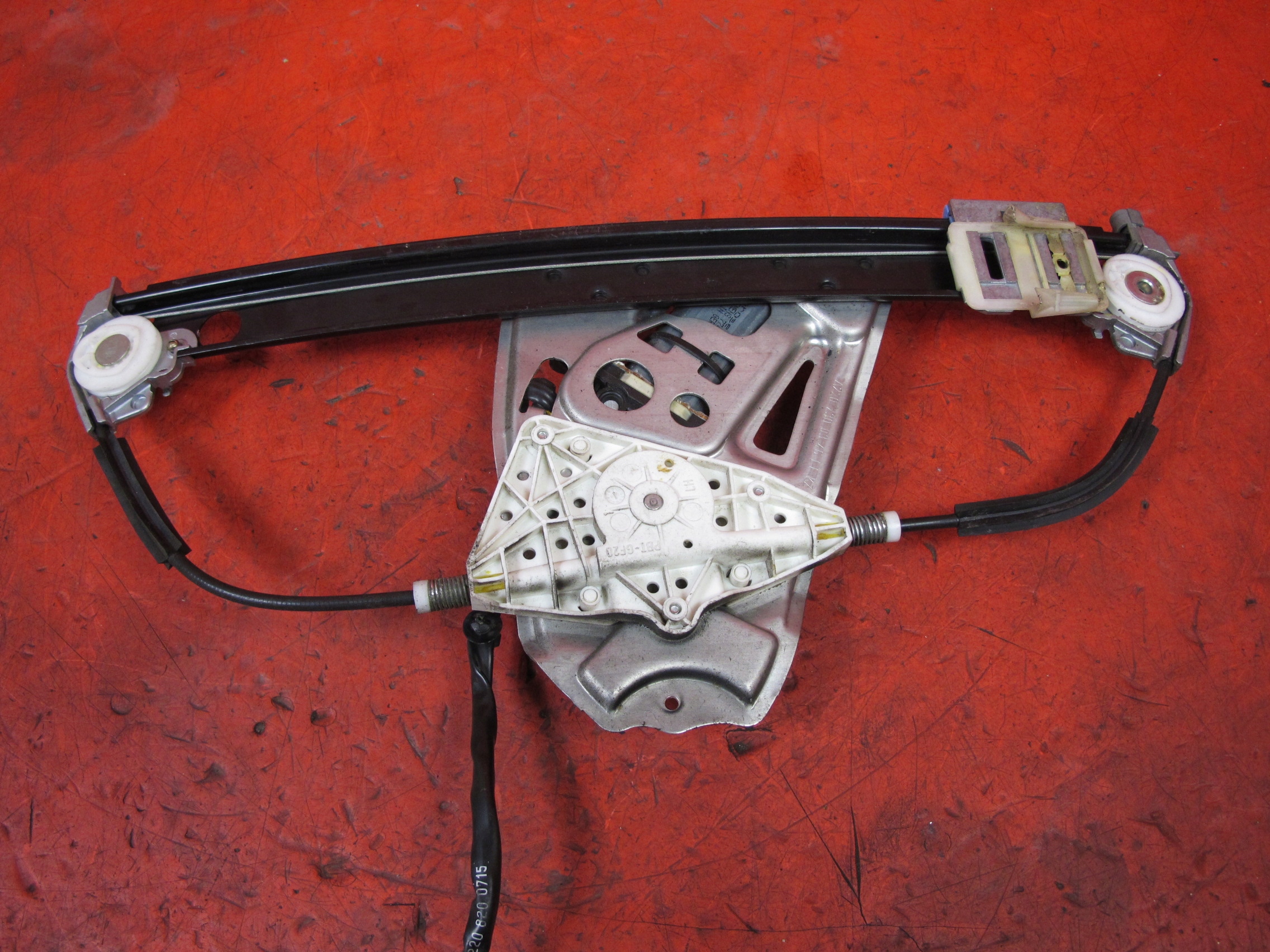 MERCEDES W220 S-KLASA window regulator left rear part
