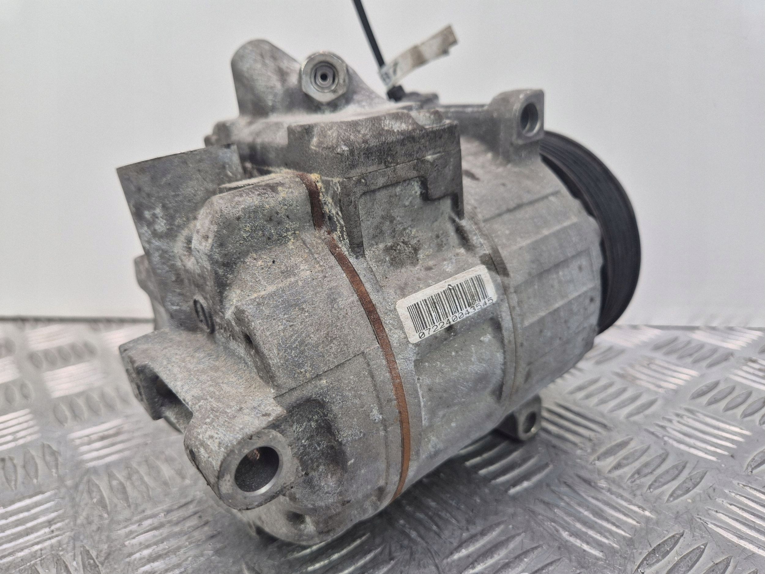 Mercedes E250 CGI W212 Klimakompressor klimaanlage 271860 A0022304511