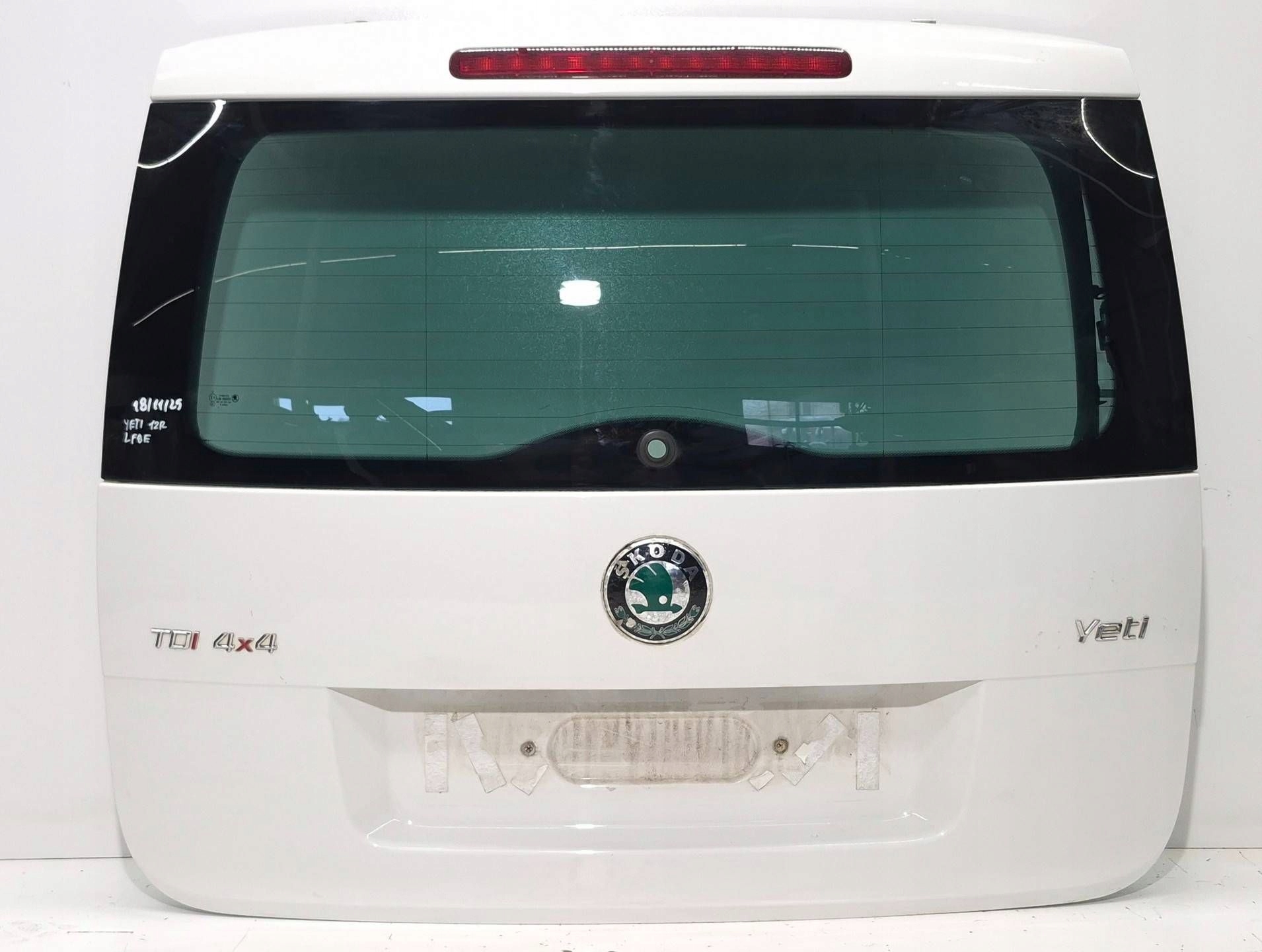 boot door rear Z window SKODA YETI LF9E