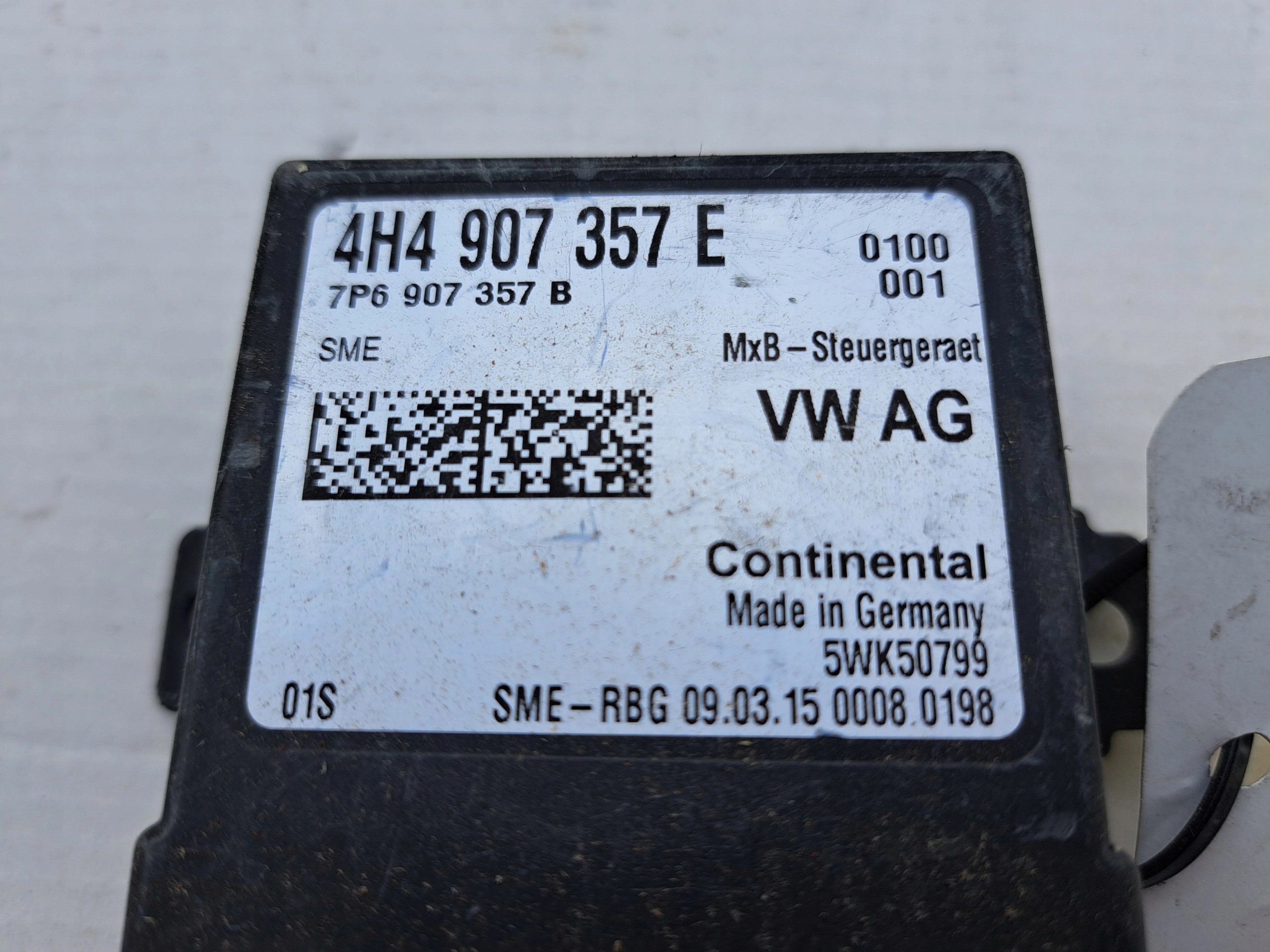 VOLKSWAGEN AUDI computer ECU control unit 4H4907357E 7P6907357B