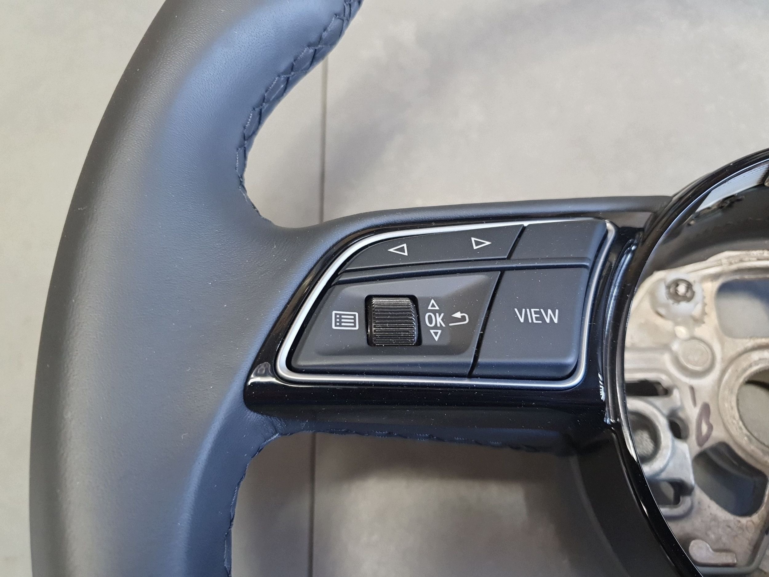 Audi A3 8Y lenkrad Leder multi 82A419091AA