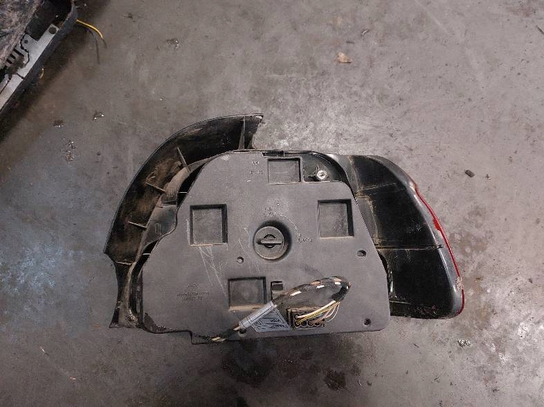 komplet heck Stoßstange Leuchte BMW E39 520i