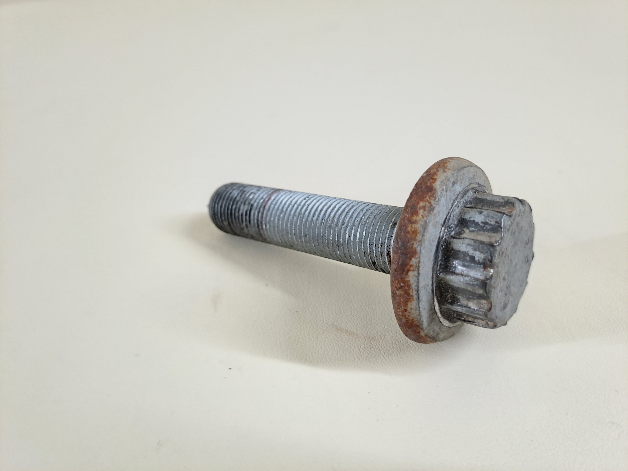 screw semi-axes MOCUJACA semi-axis front original SKODA SUPERB 3 III 19r