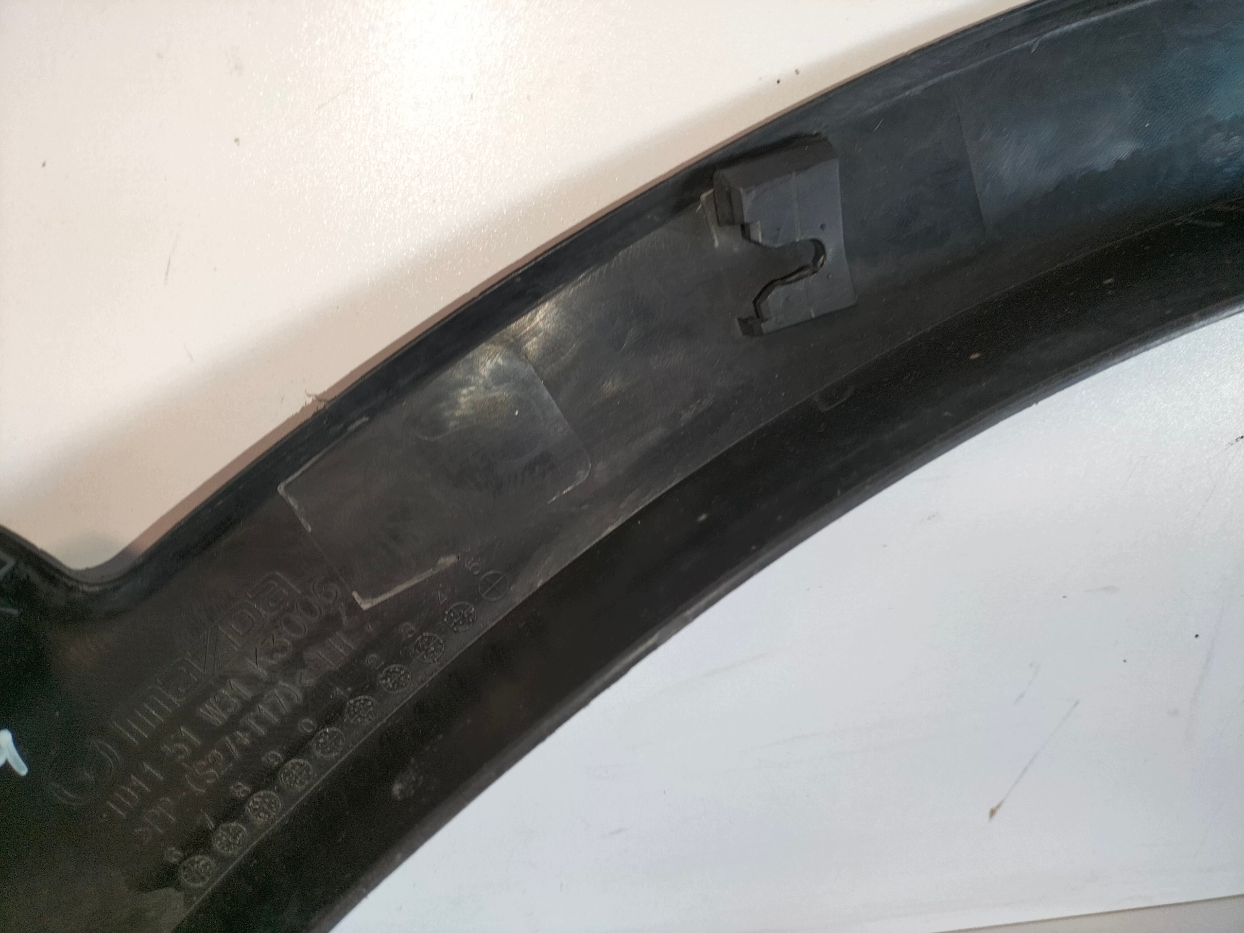 krytka lišta blatníku předního předek levá MAZDA CX9 CX-9 06-15
