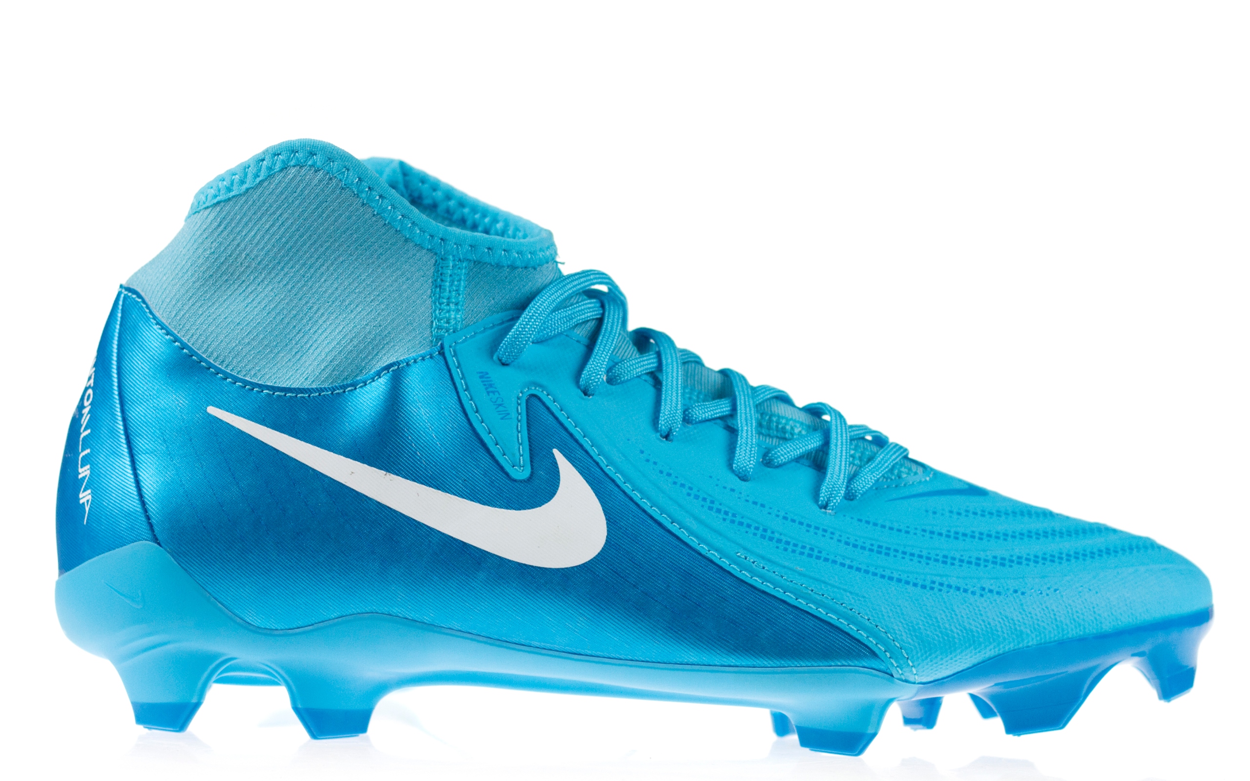 Lanky, zátky Nike Phantom Luna II Academy Fg/mg