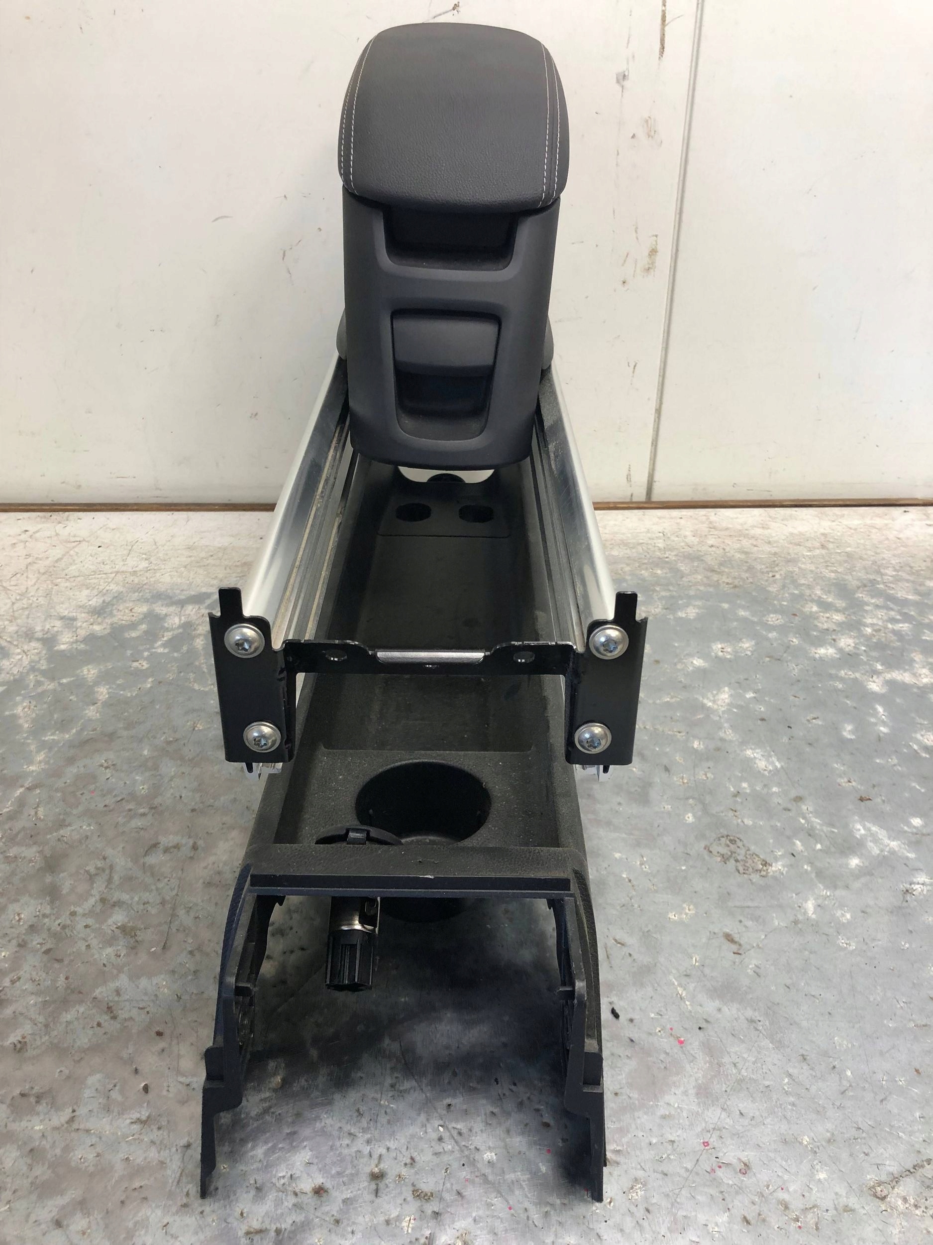 TUNEL central armrest OPEL MERIVA B LIFT 13411103