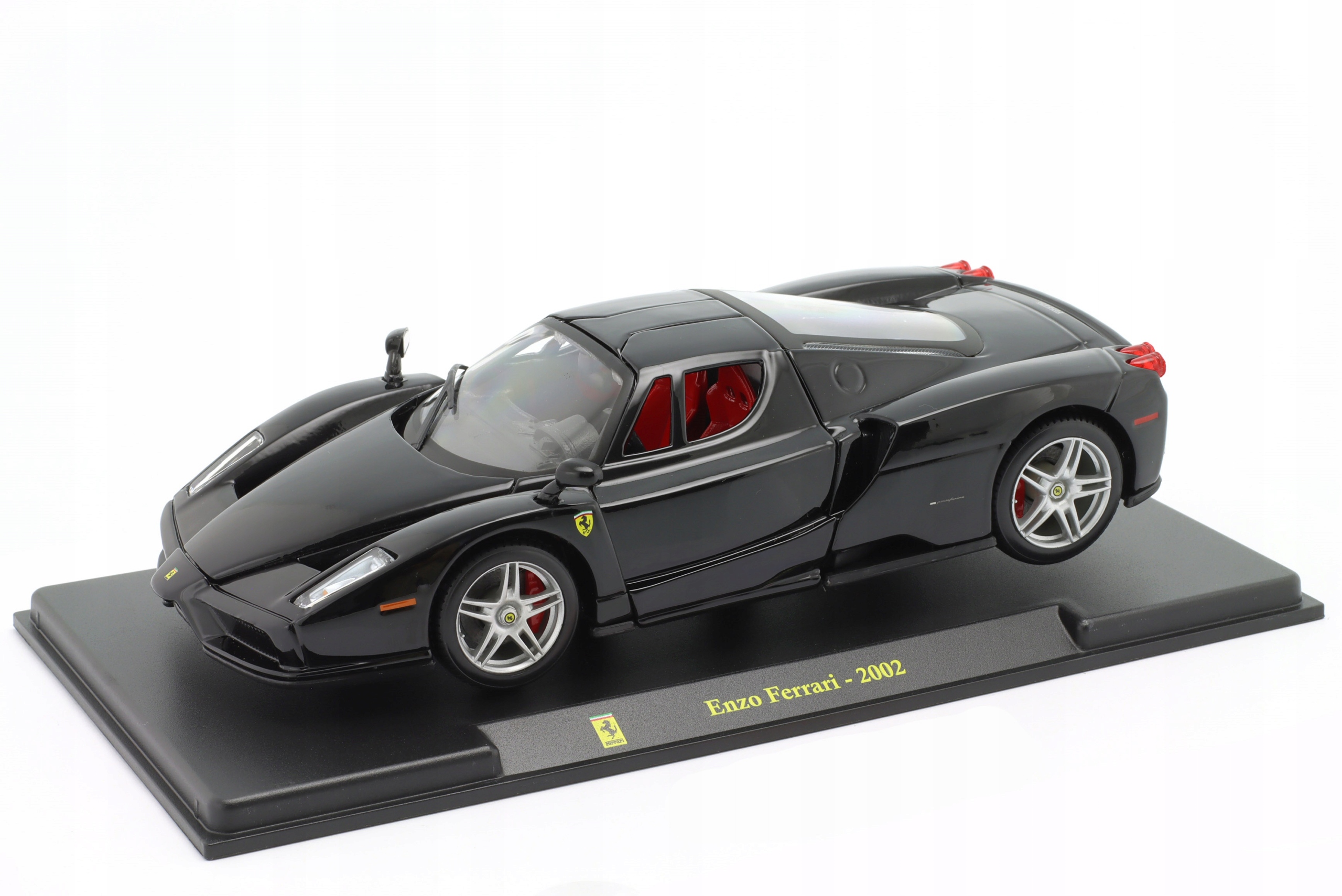 Bburago Ferrari Enzo 2002 Black 1:24