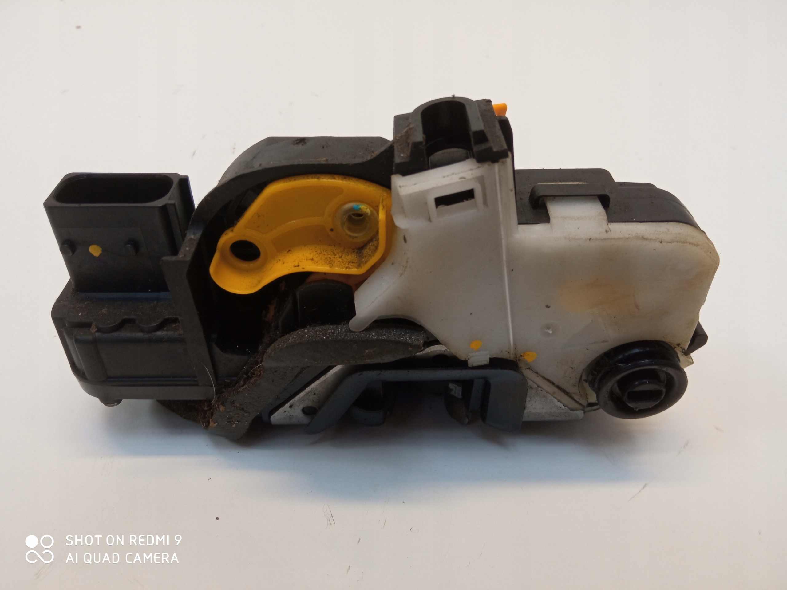 OPEL ASTRA J 4 Schloß Tür links heck heck