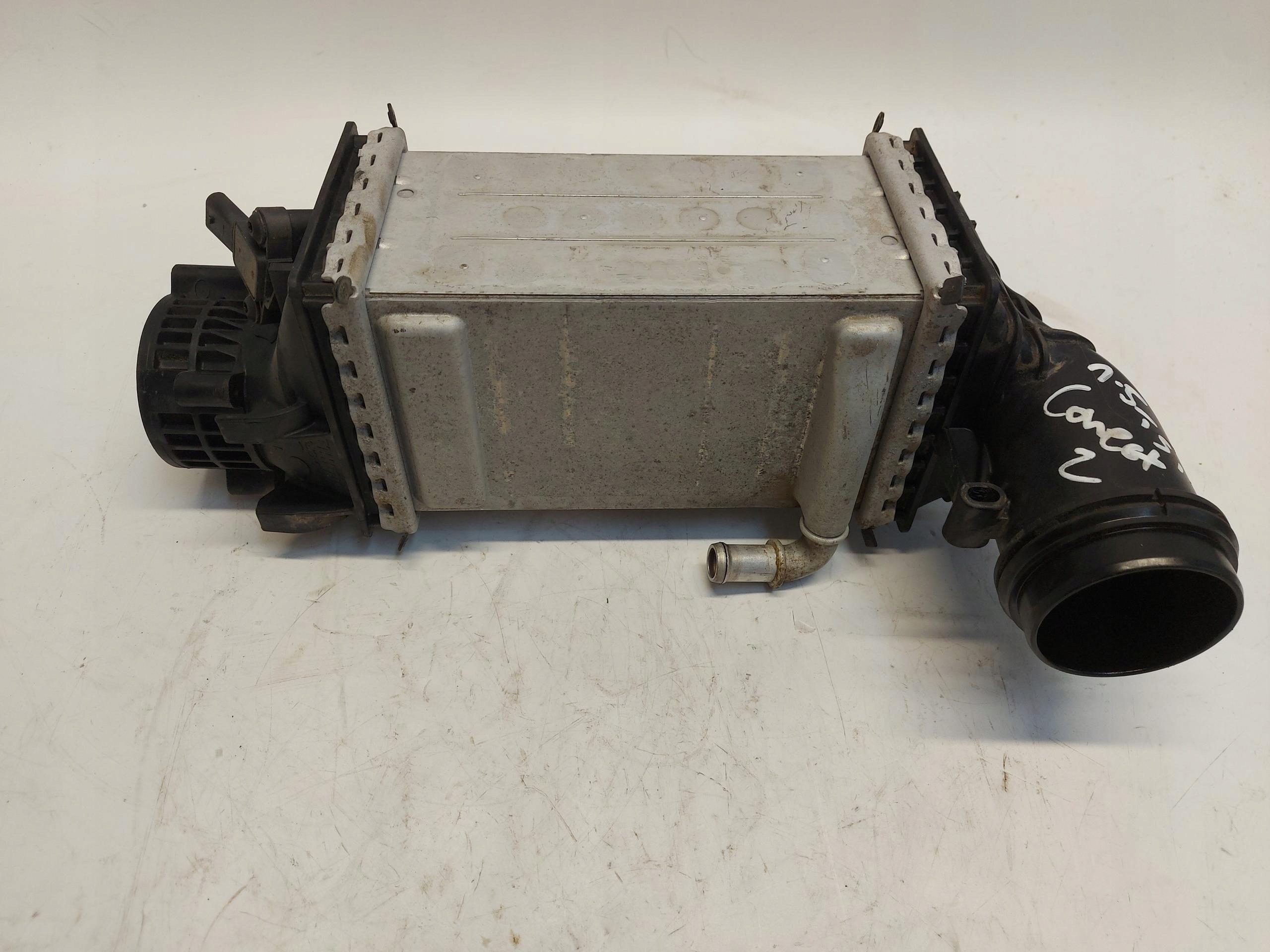 Ford Tourneo Connect III MK3 radiator intercooler 04E145785E