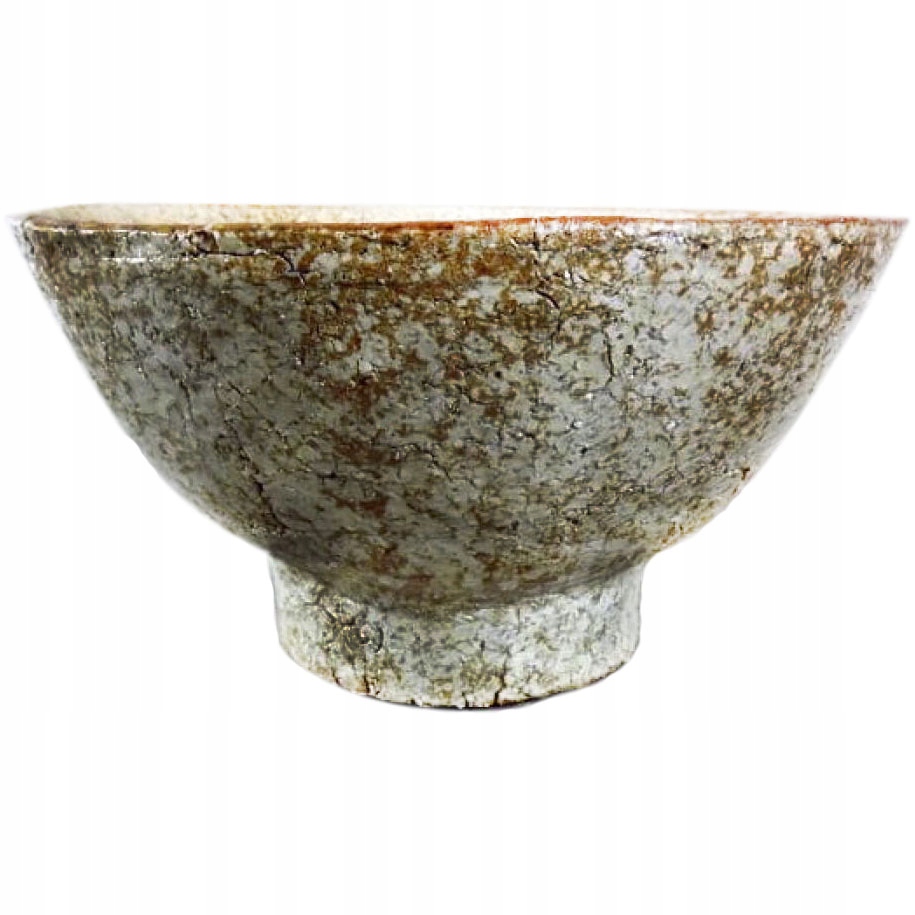 Kamenná miska s dekorací