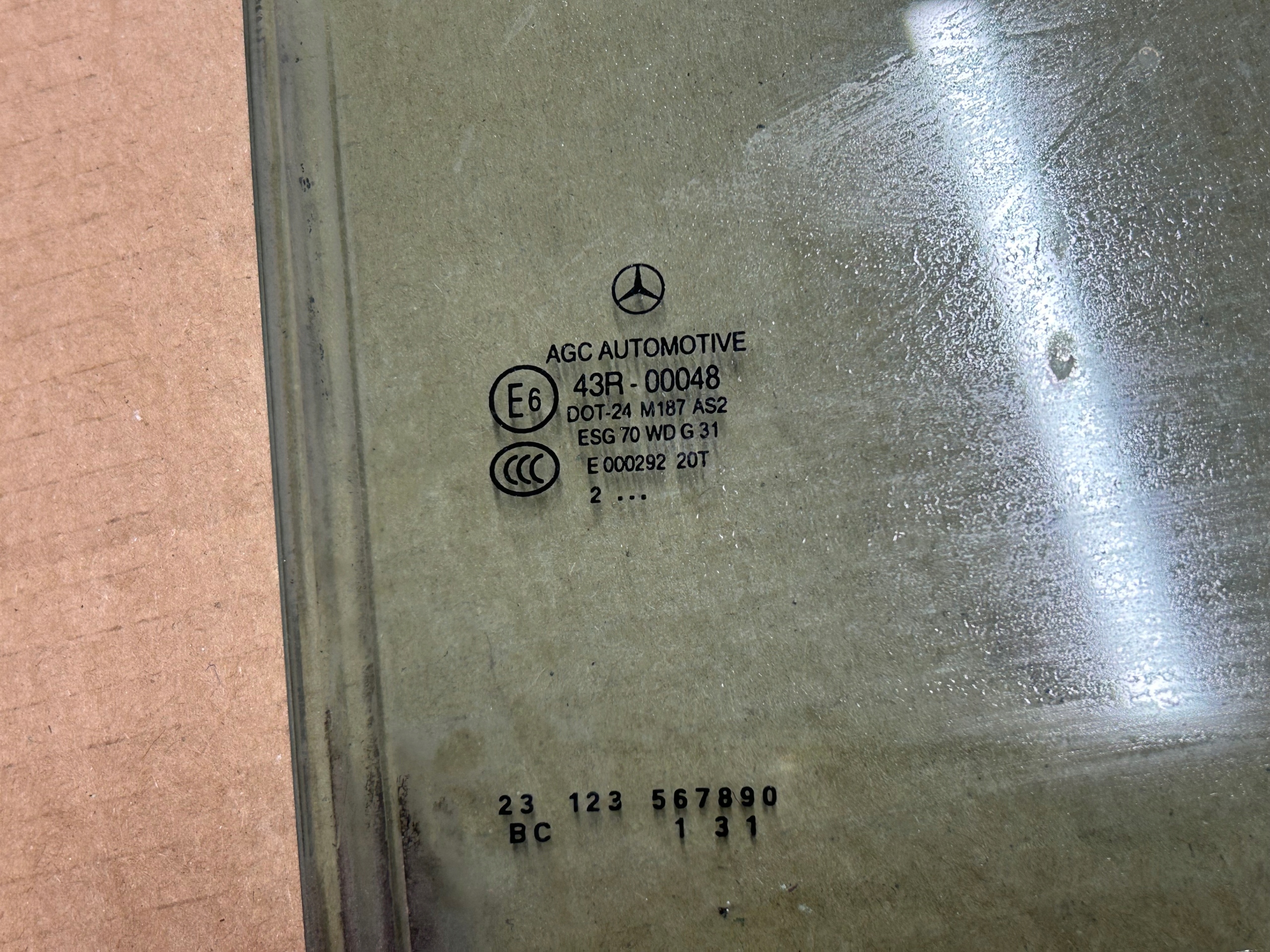 MERCEDES W176 window door right rear part
