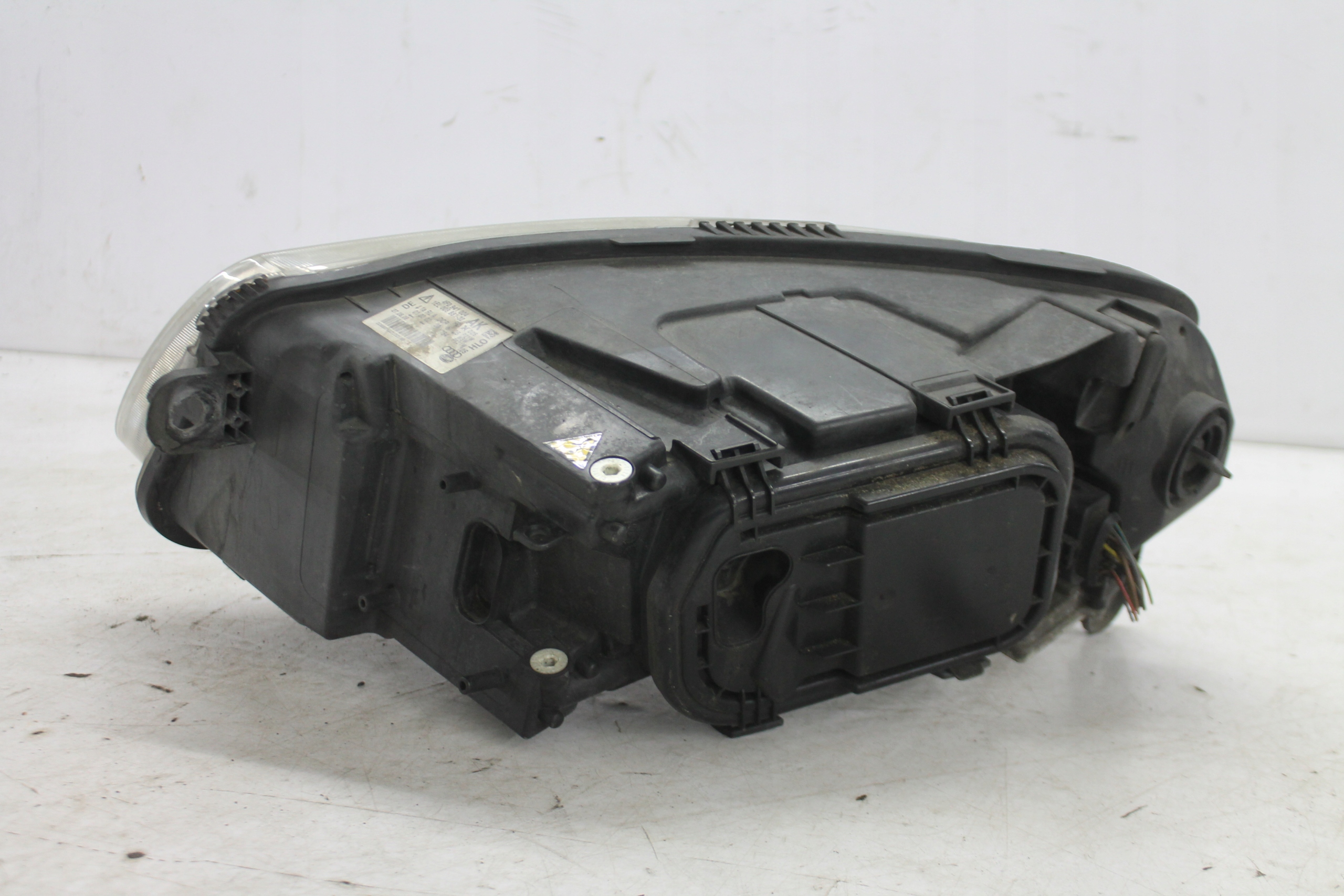 light right front XENON 4F0941004AK AUDI A6 C6 04