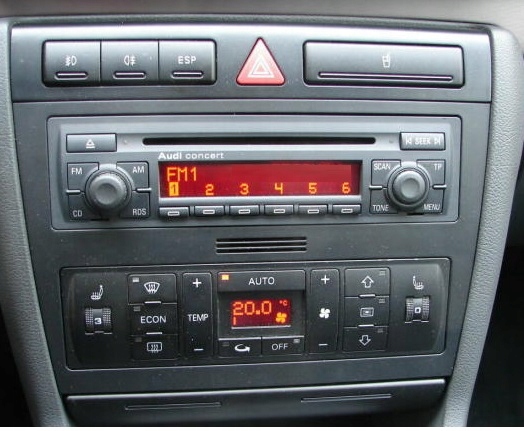 AUDIOMEDIA AMR417BT Radio Bluetooth USB Audi A4 B5 Rodzaj akcesoryjny