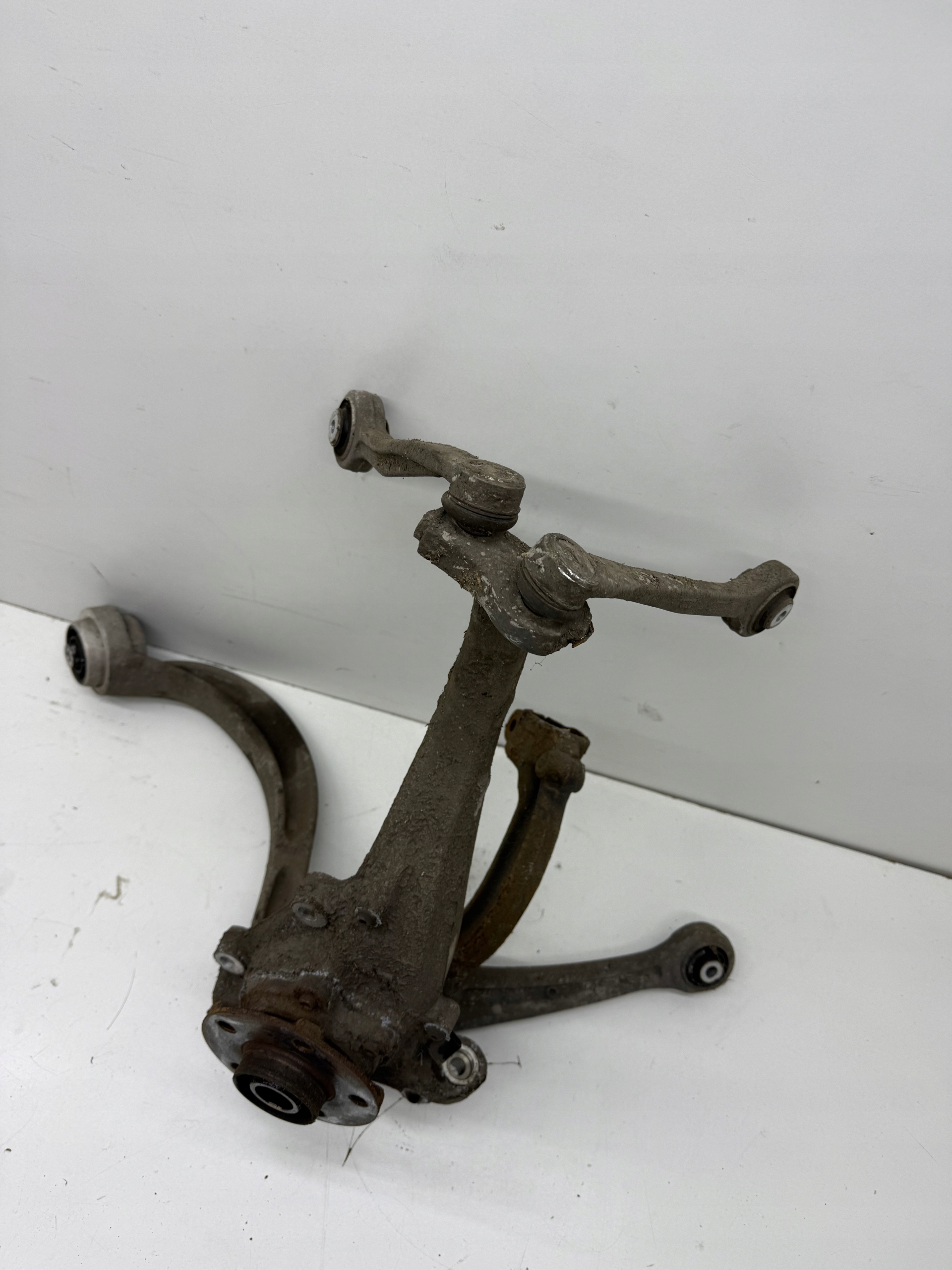 AUDI A6 A7 C7 swing right front arm of the arm complete
