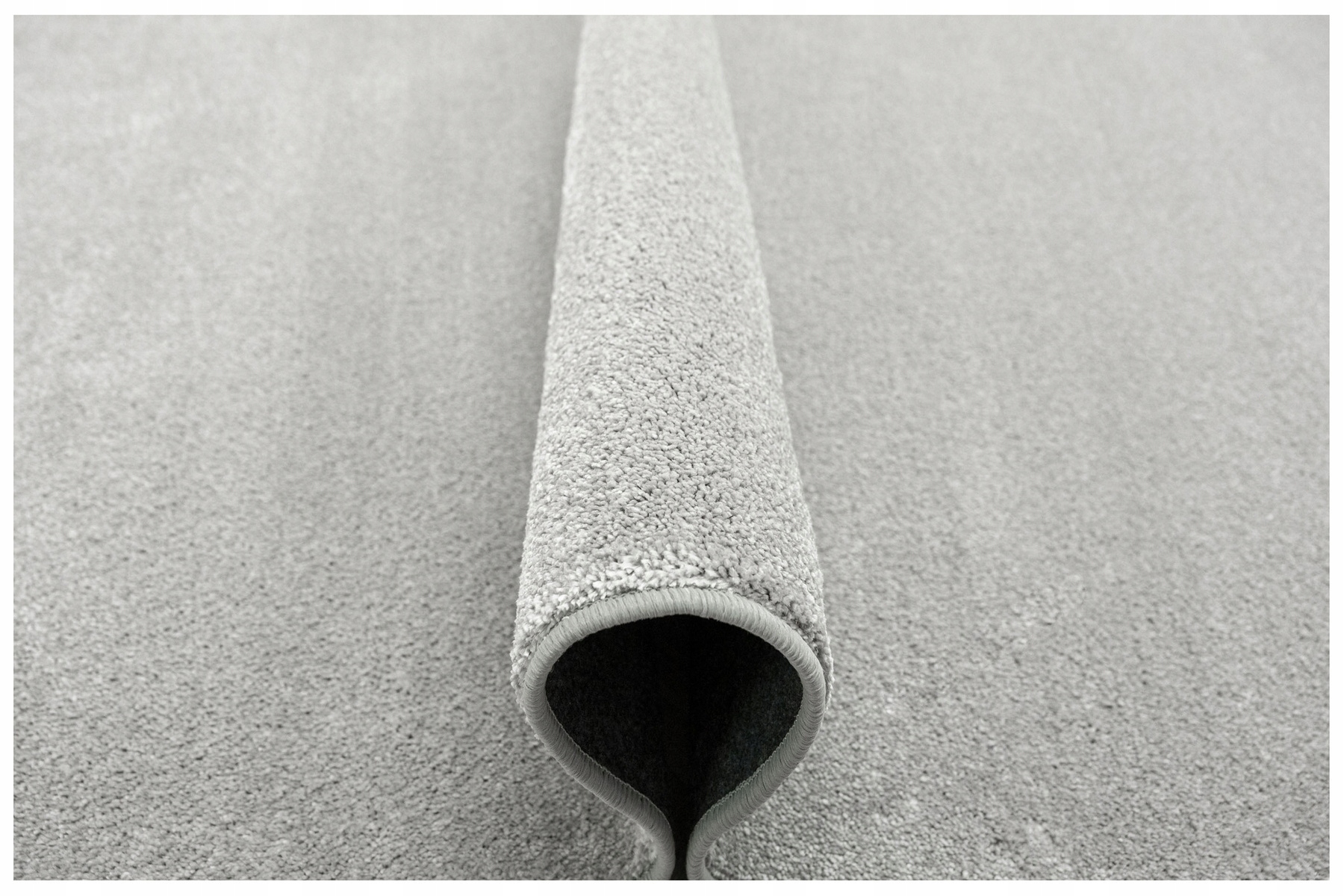 Kobercová Krytina Šedá 4 m Silná Plstěná Podložka Na Míru