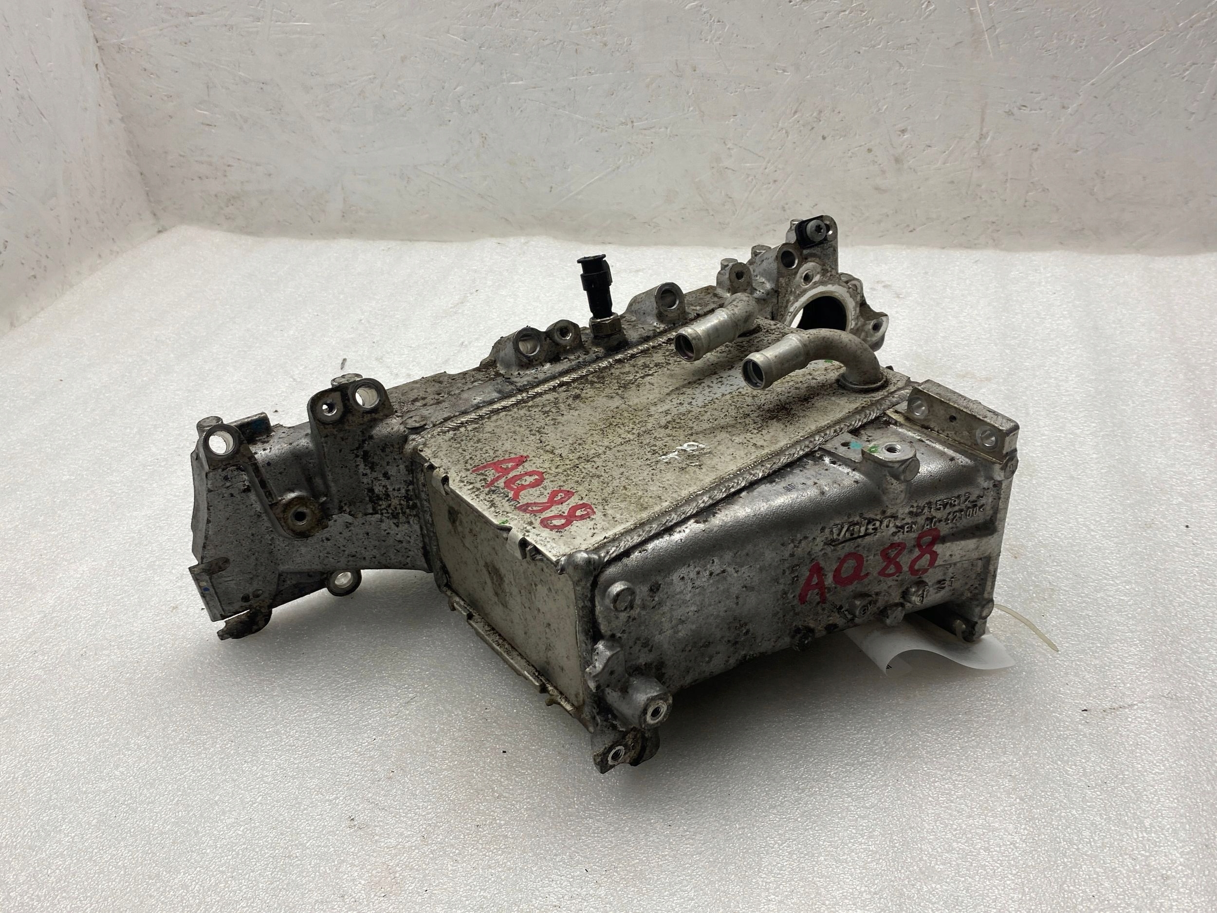 Audi OE 04L129766AL коллектор Впускный