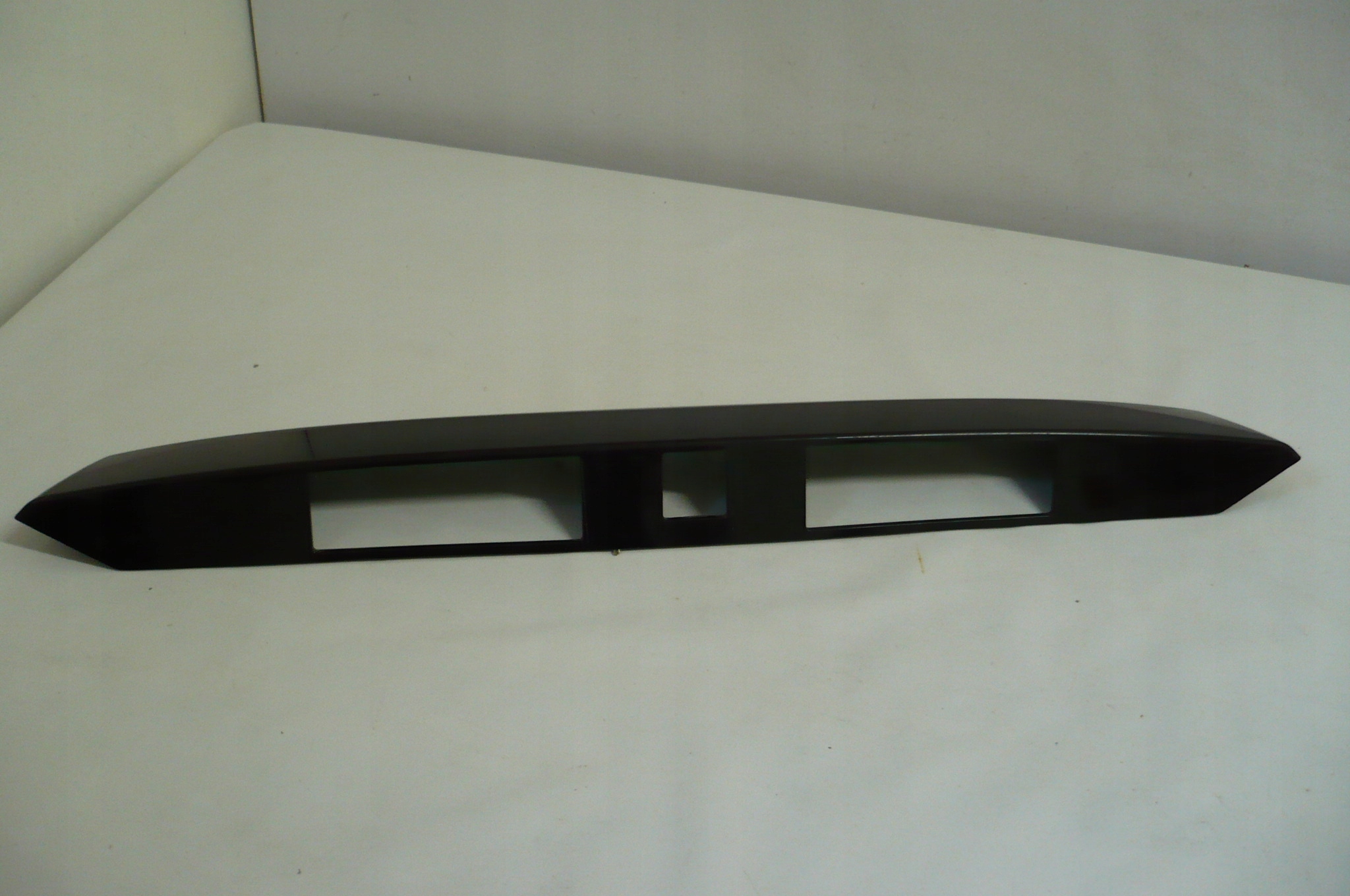 MITSUBISHI PAJERO IV 06- cap moulding bonnet boot