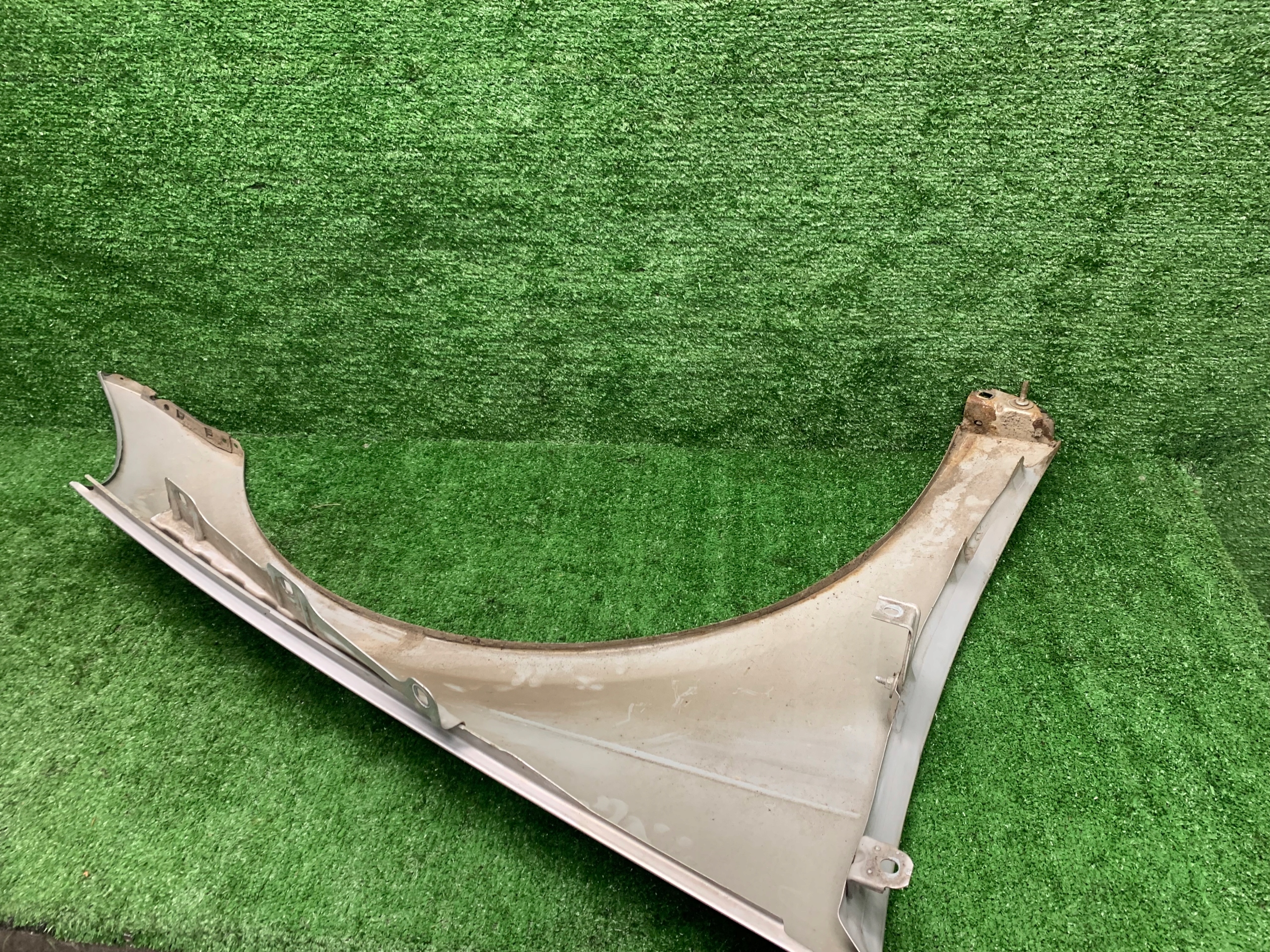 fender left front front MERCEDES R KLASA W251 775 C775