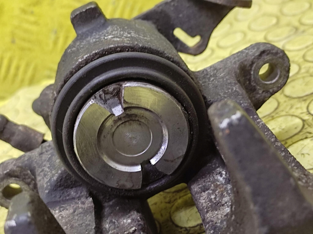 VW BORA caliper brake right rear part