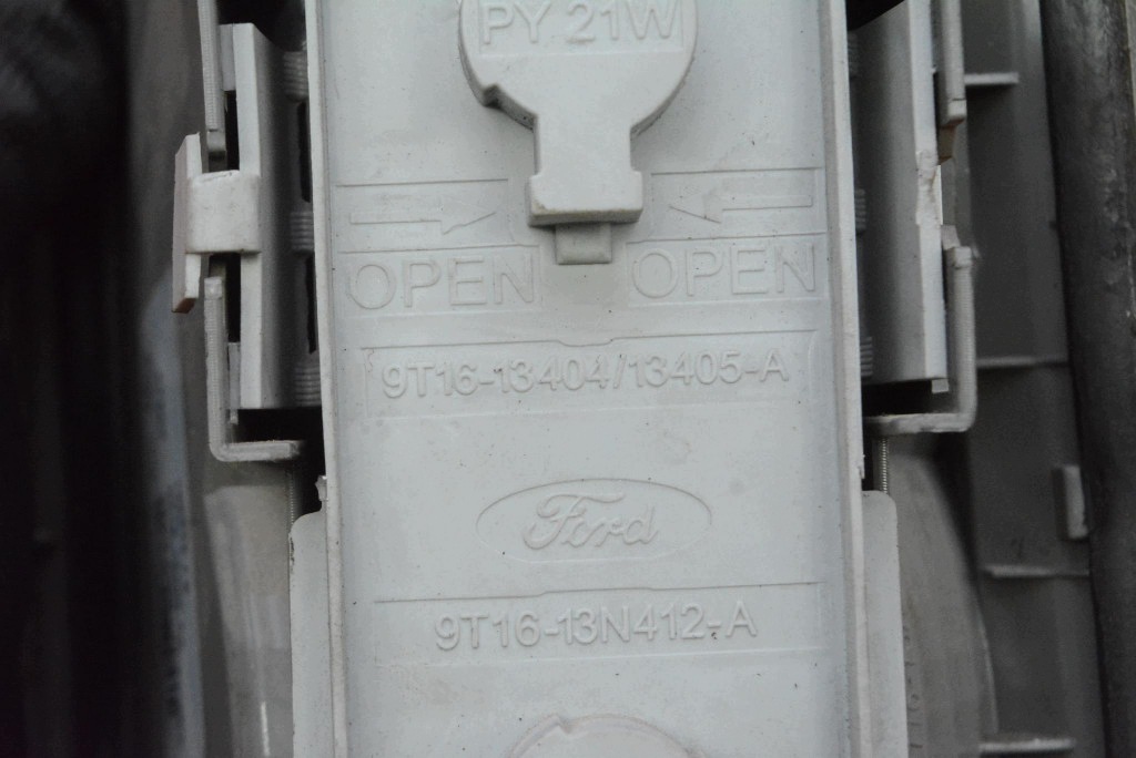 light left rear part rear 9T1613405AA FORD TRANSIT CONNECT MK1 LIFT 09-13