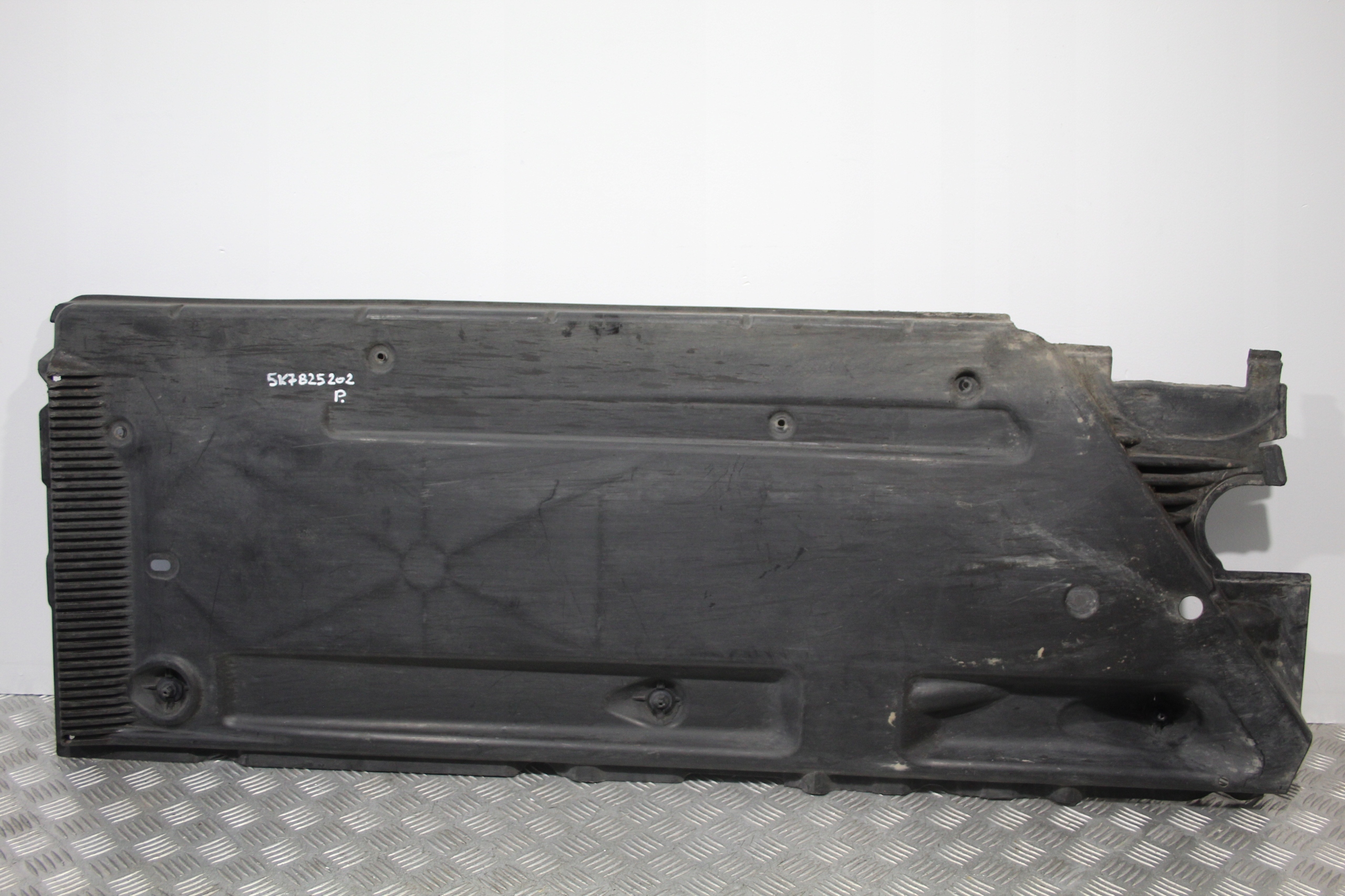 cover chassis right VW GOLF VI 6 5K7 CABRIO