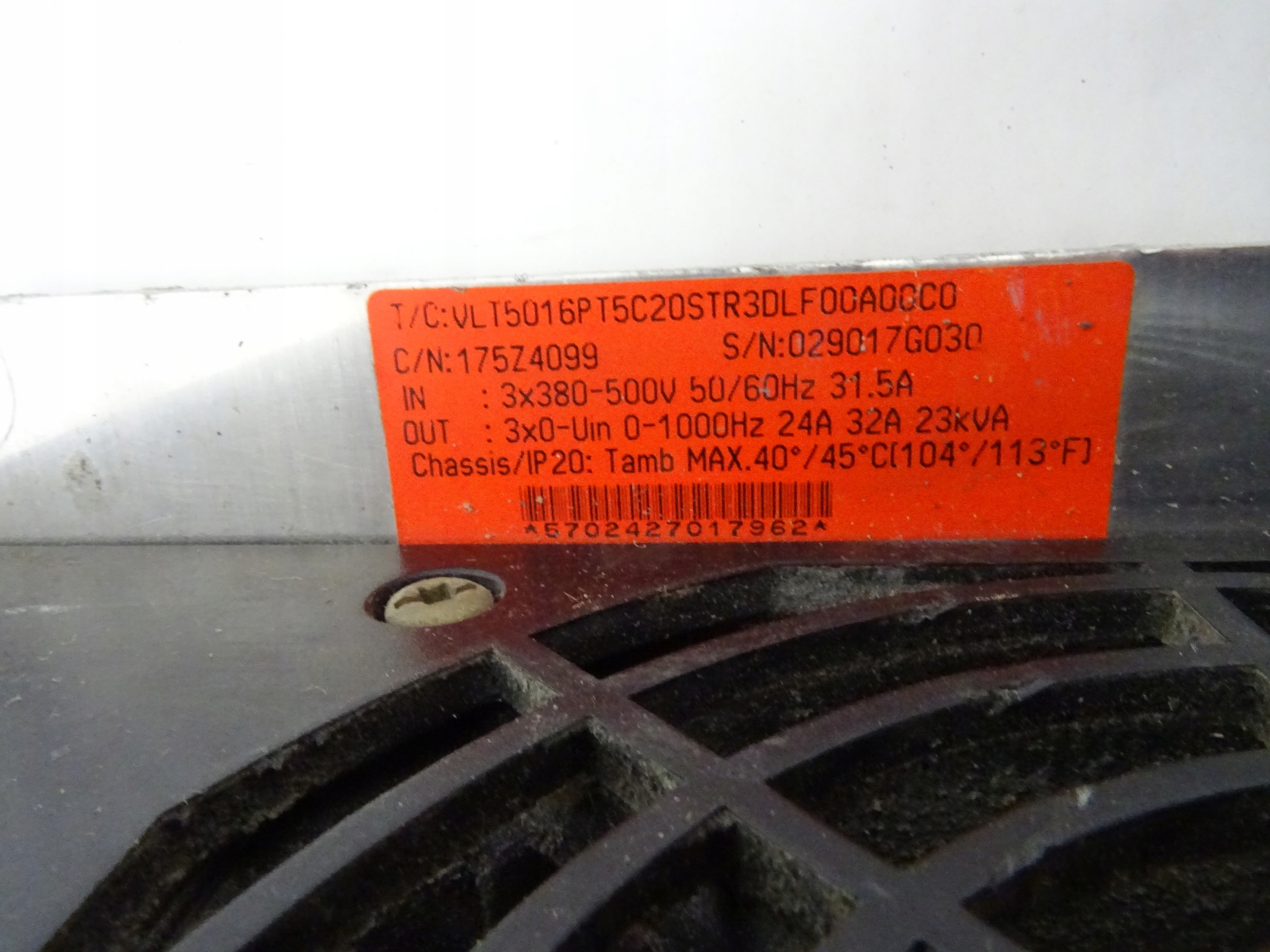 Falownik Danfoss VLT5016PT5C20STR3DLF części dawca Maksymalna moc 20 kW