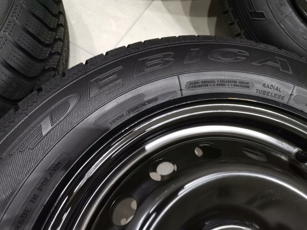 FIAT TIPO KOŁA ZIMOWE 195/65R15 DĘBICA Otwór centralny (mm) 58,1