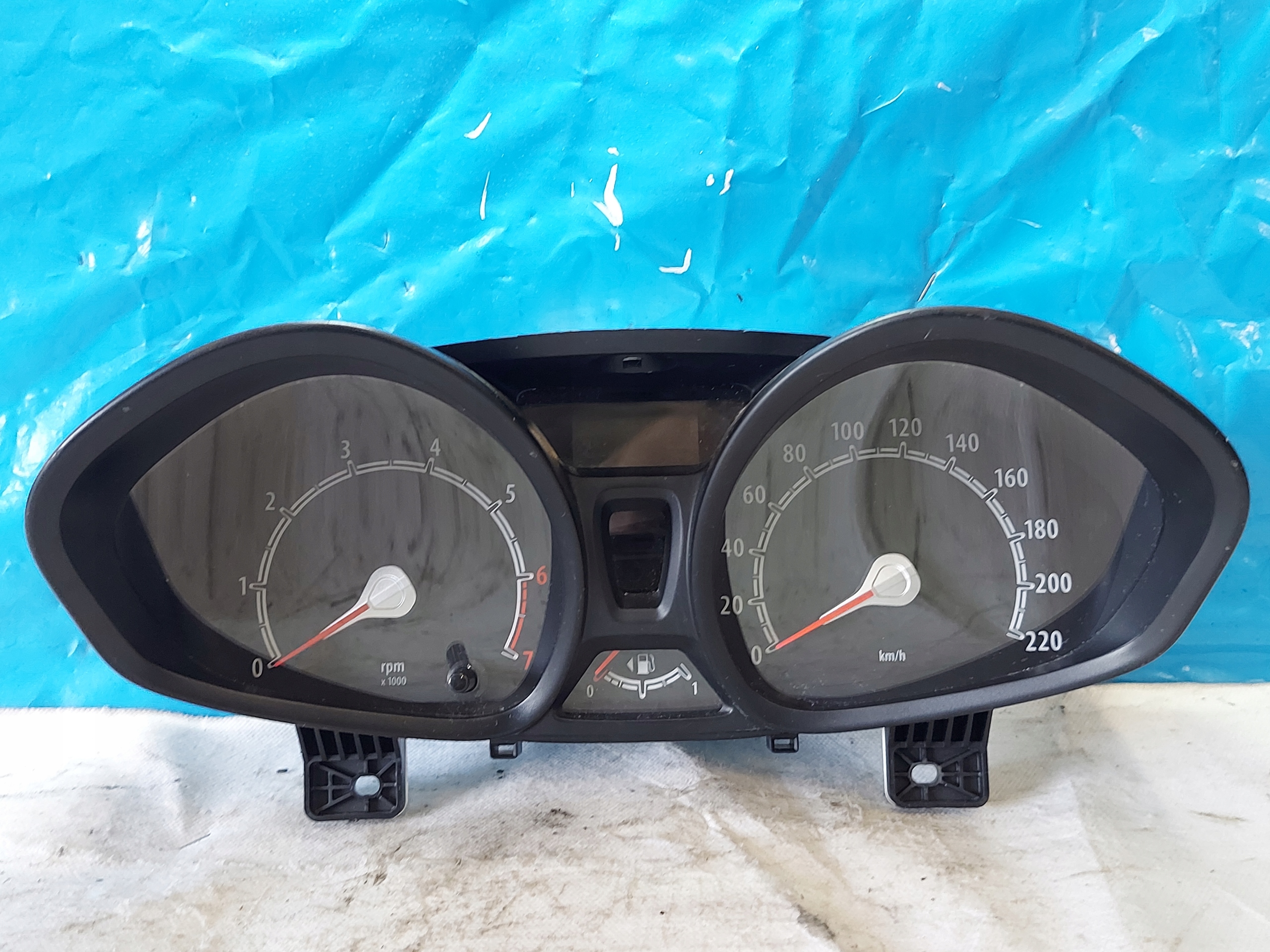 dials clock FIESTA MK 7 1.2 B 8A6T10849AH