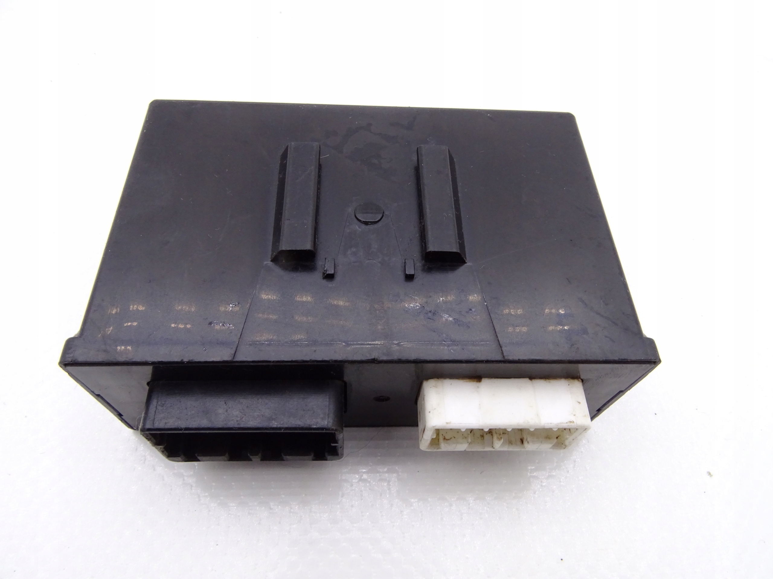 FORD RANGER II MAZDA B2500 98-06 MODUŁ ALARMU UJ1367790 Producent Ford (OE)