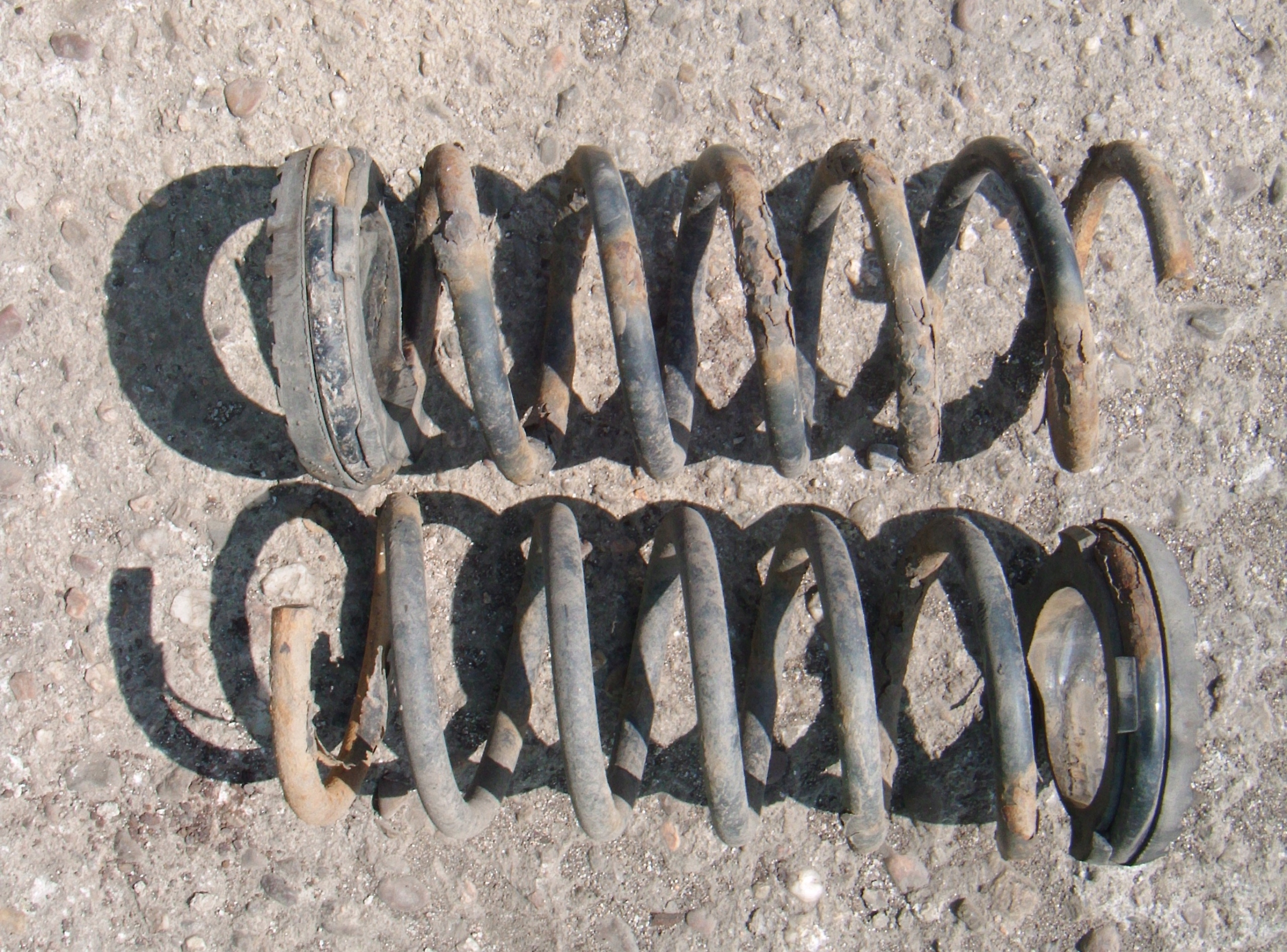 FIAT PANDA II 2 2003-2012 SPRĘŻYNA SPRĘŻYNY ZAWIESZENIA TYŁ