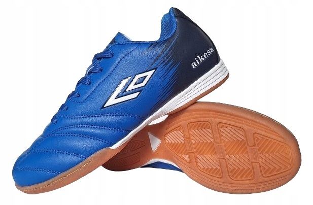 Sportovní boty fotbalové sálovky na venkovní hřiště hala tělocvična w-f futsal posilovna 44