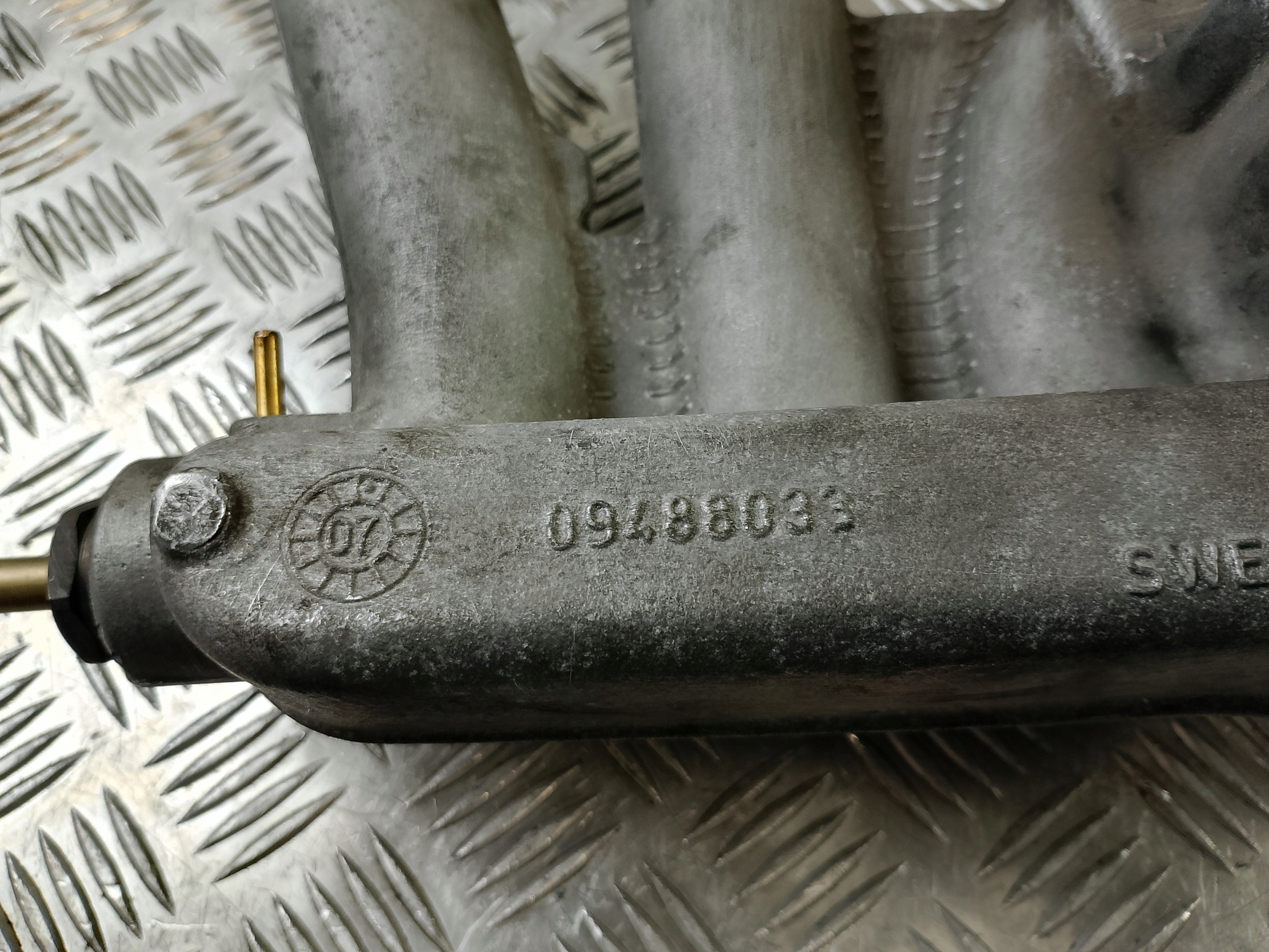 header pipe DOLOTOWY VOLVO S60 2.0 T 09488033