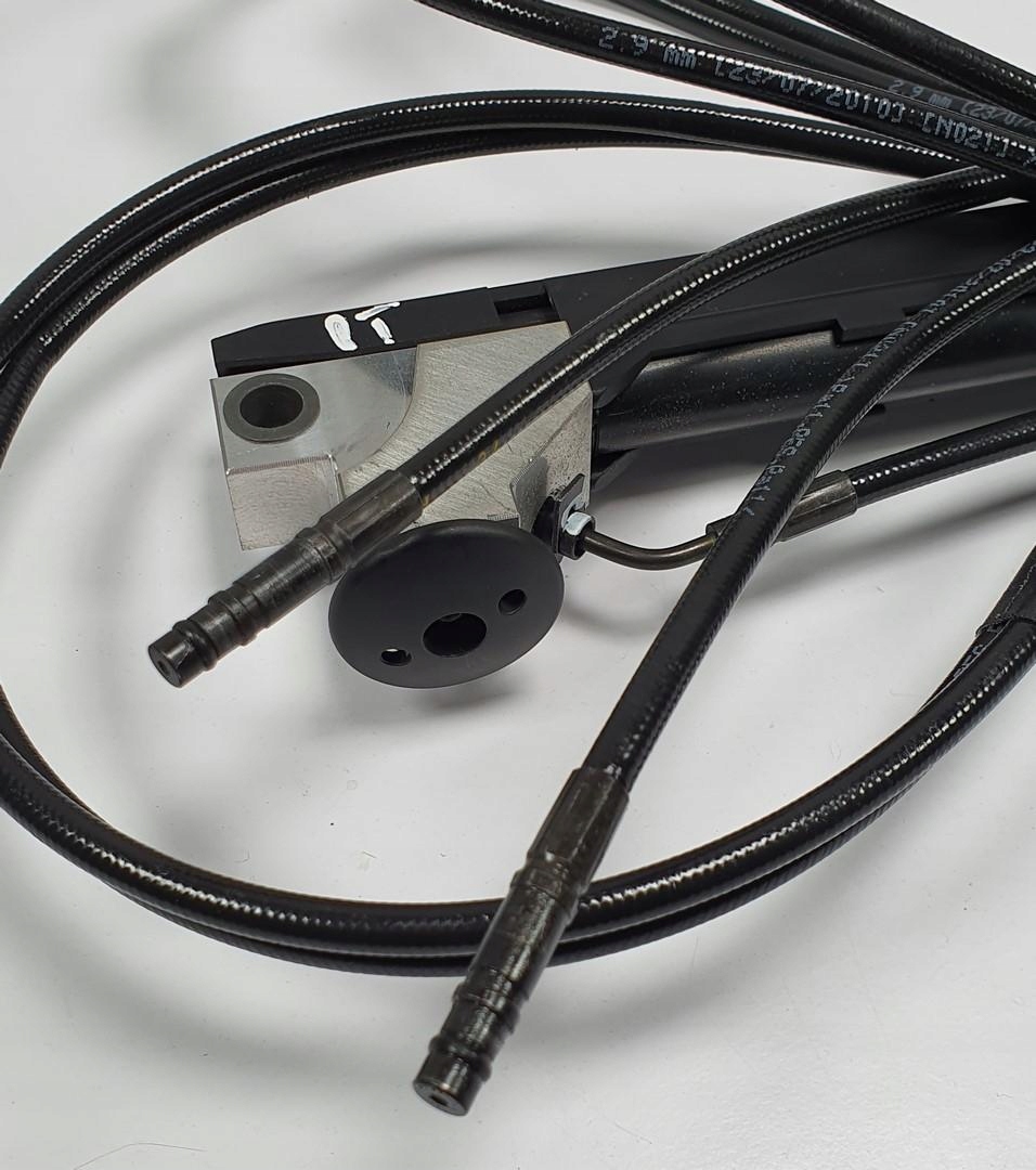 SIŁOWNIK TELESKOP DACHU PRAWY MERCEDES W207 Numer katalogowy części 2078207610