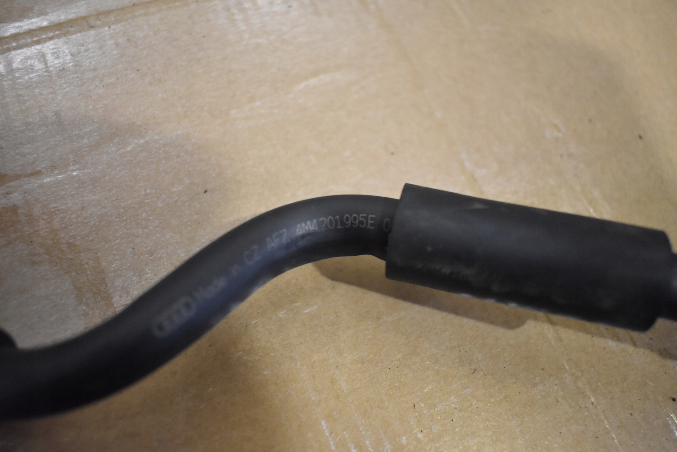 IDEALNY fuel line AUDI Q7 Q8 CAYENNE 9Y 1