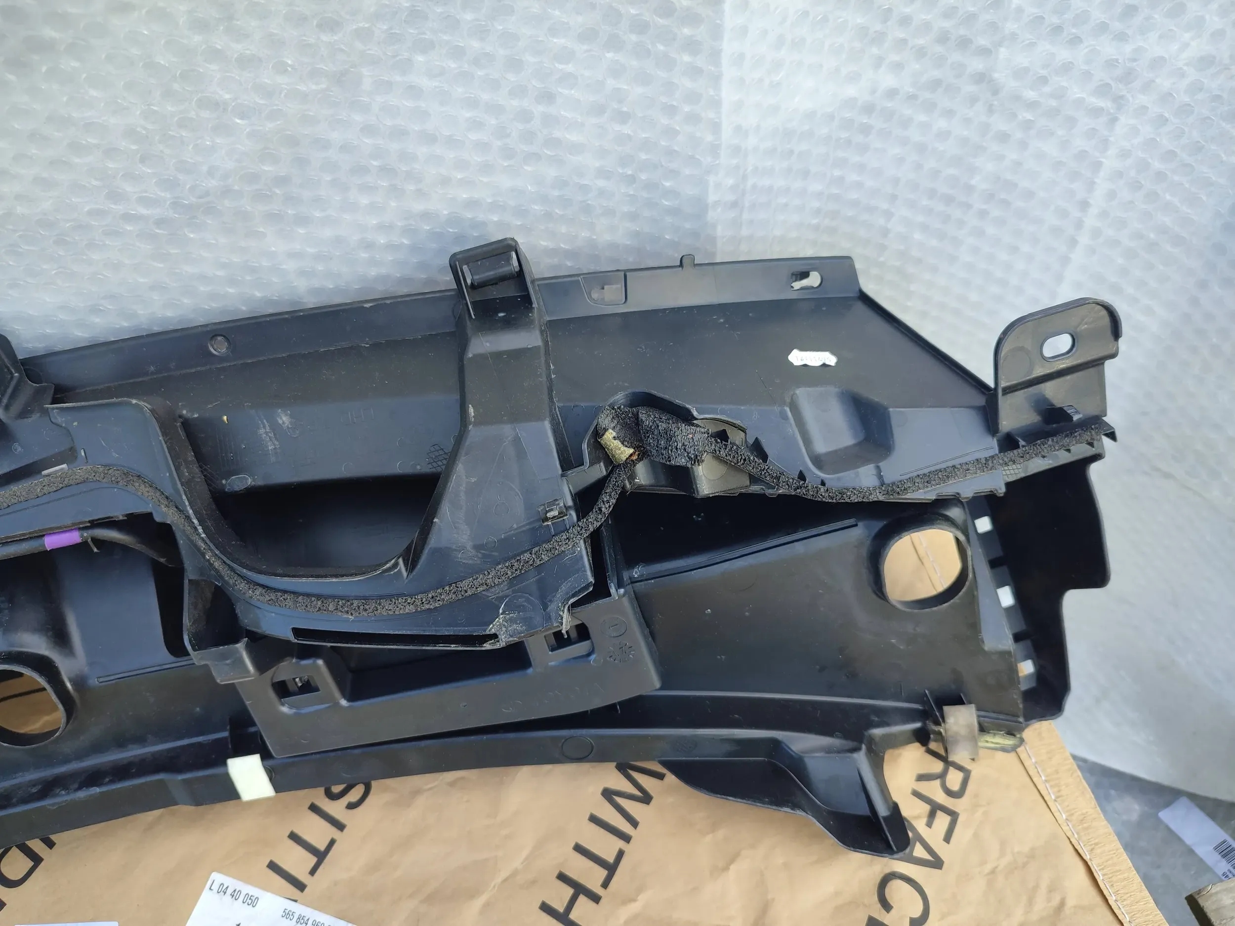 PODSZYBIE GÓRNE Toyota Yaris Cross 2021 55708-0D520 Numery katalogowe zamienników 55781-0D500 55708-0D520 55708-0D530