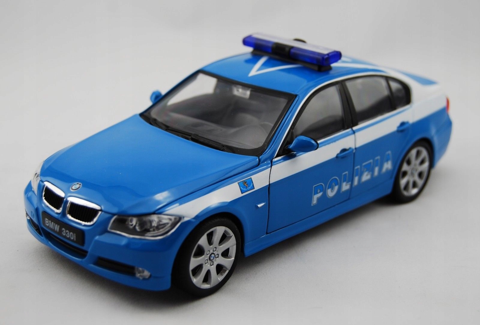 WELLY BMW 330i SERIA 3 E90 POLICJA 1:24 NOWY METAL Rodzaj pojazdu samochód osobowy