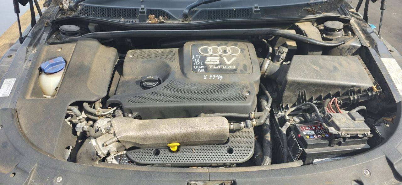 Traverse kielichow Audi TT 8N facelift 2004 8N0805629B