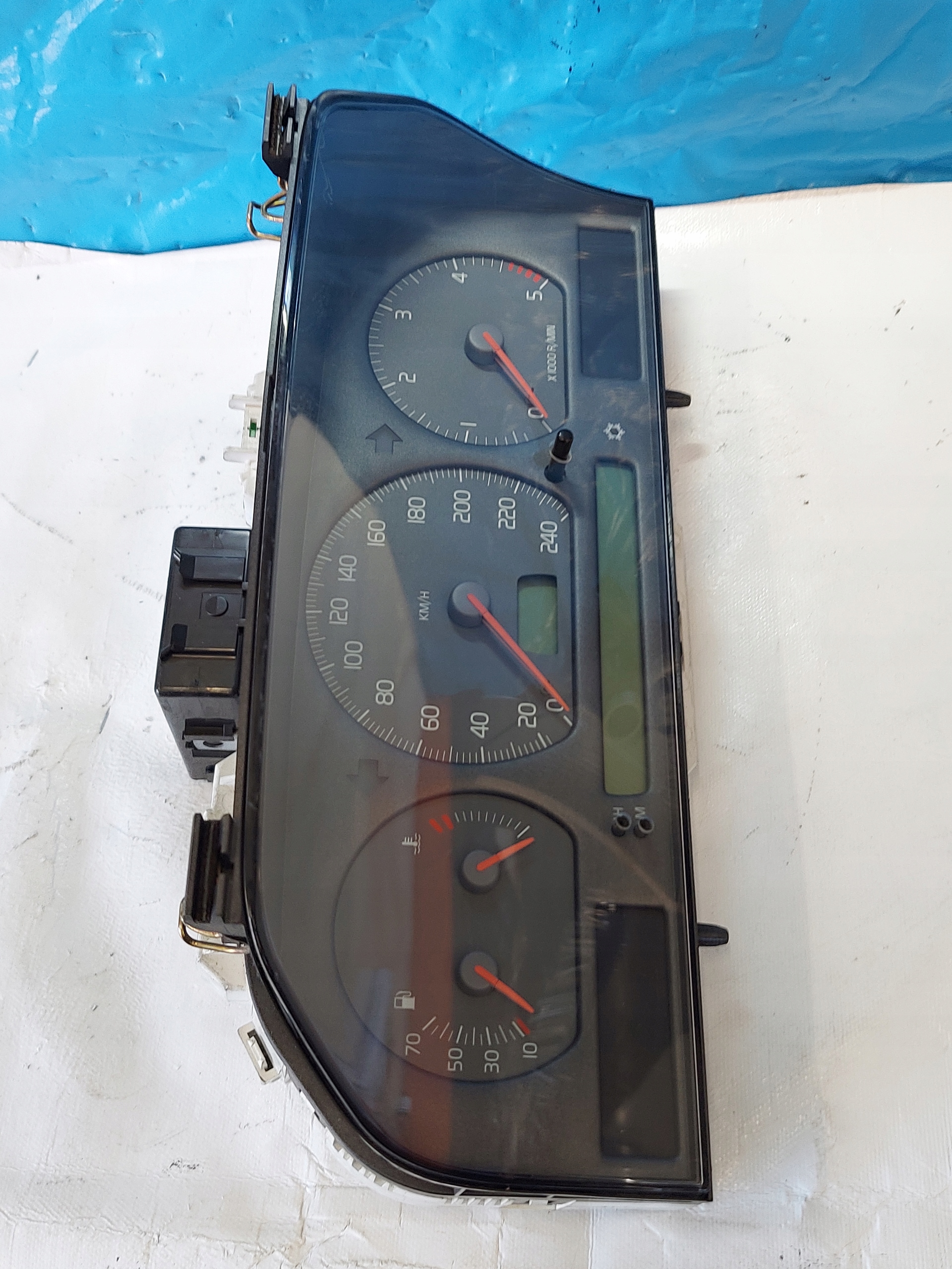 dials clock VOLVO V70 and 2.5 TDI 9168386