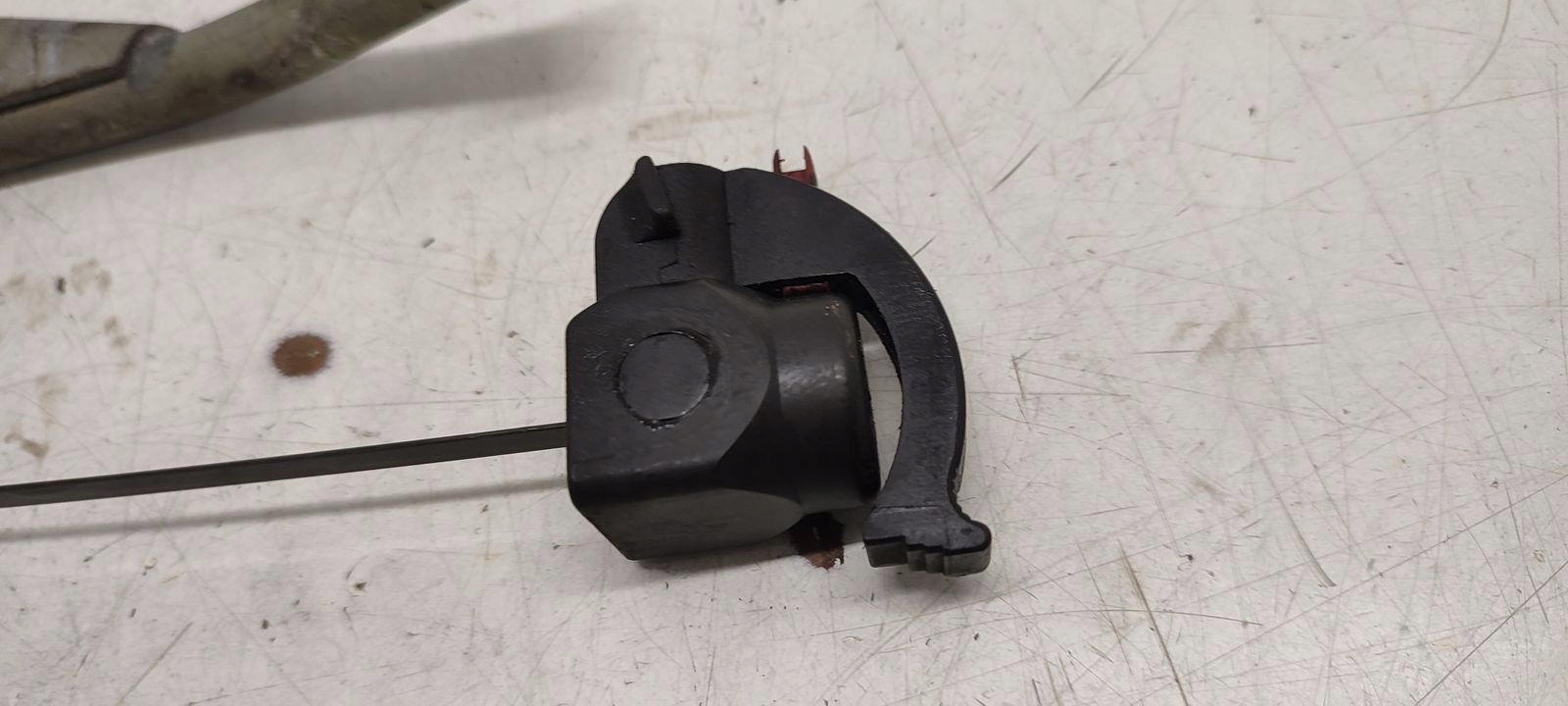 Bagnet Ölpeilstab Mercedes W124 2,2