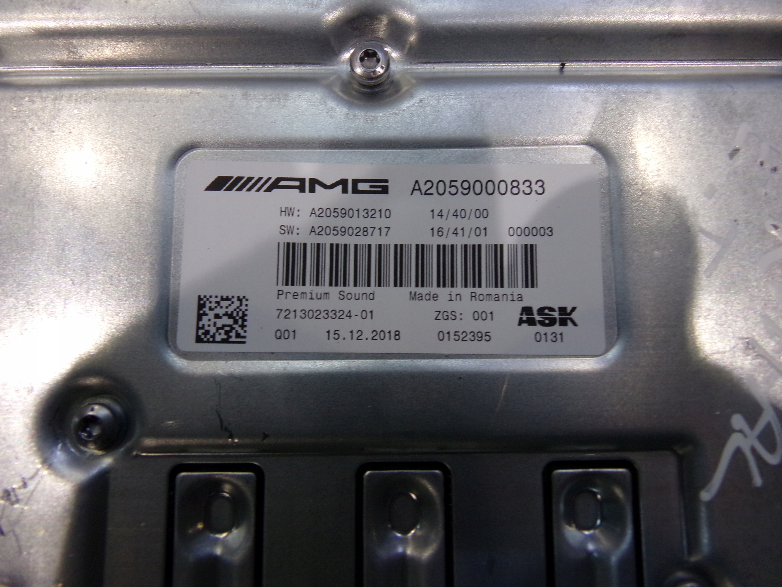 Burmester Original Mercedes Benz AMG Premium Sound Amplifier A2059000833 