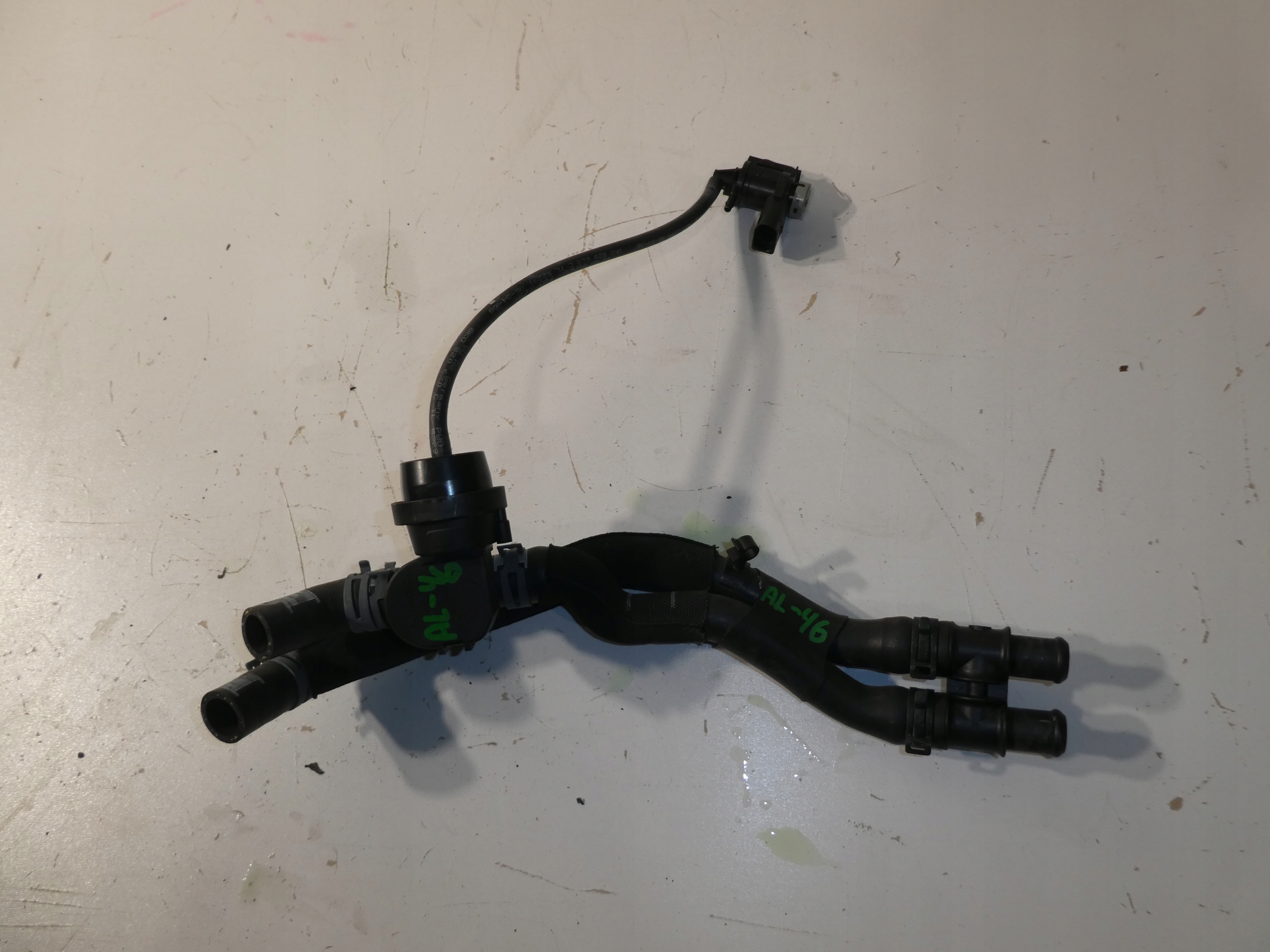 CRIJEVO PRIJENOS AUDI VW VENTIL VODE 1J0819809