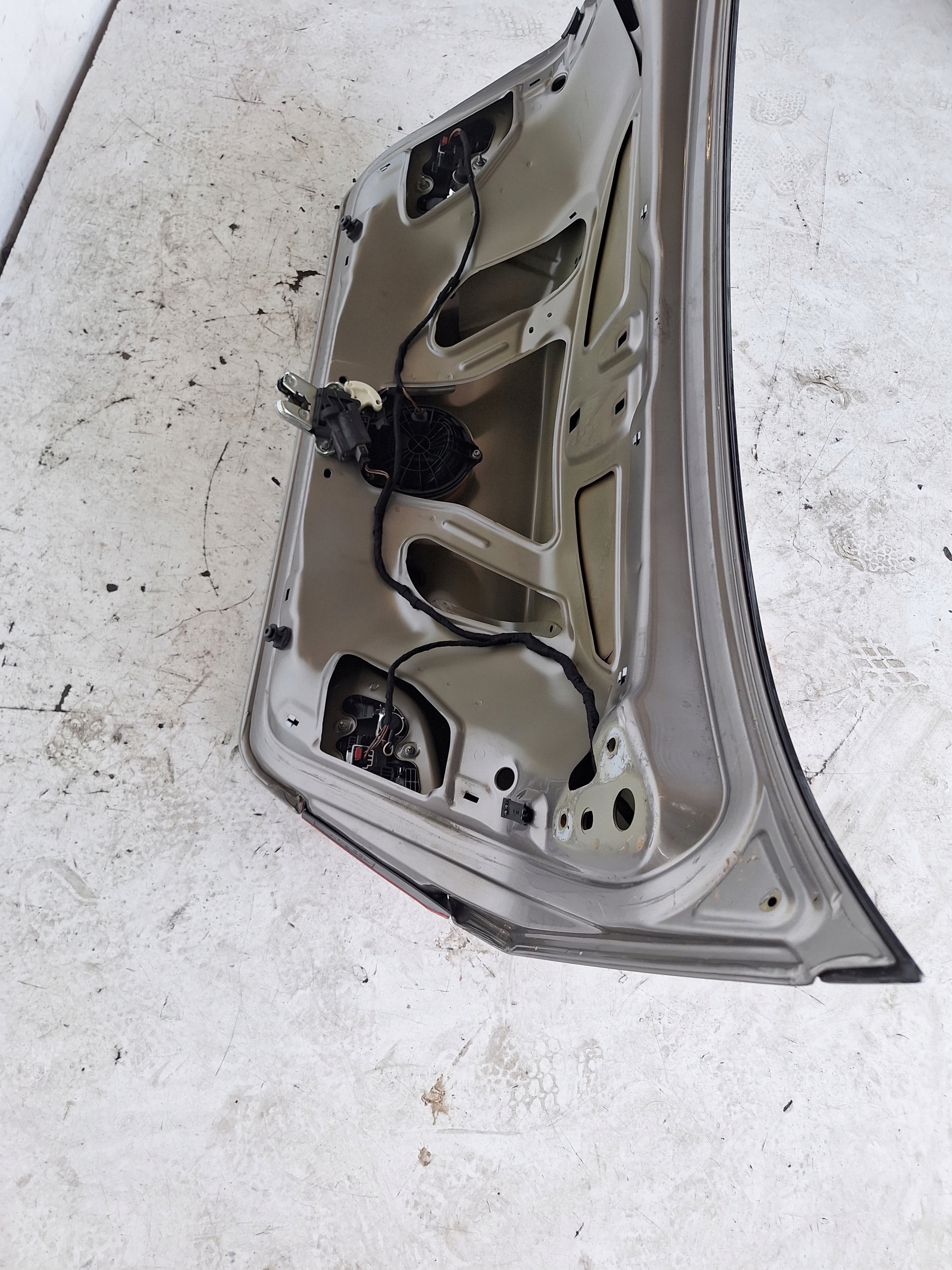 VOLKSWAGEN PASSAT CC LIFT 12-17 boot door