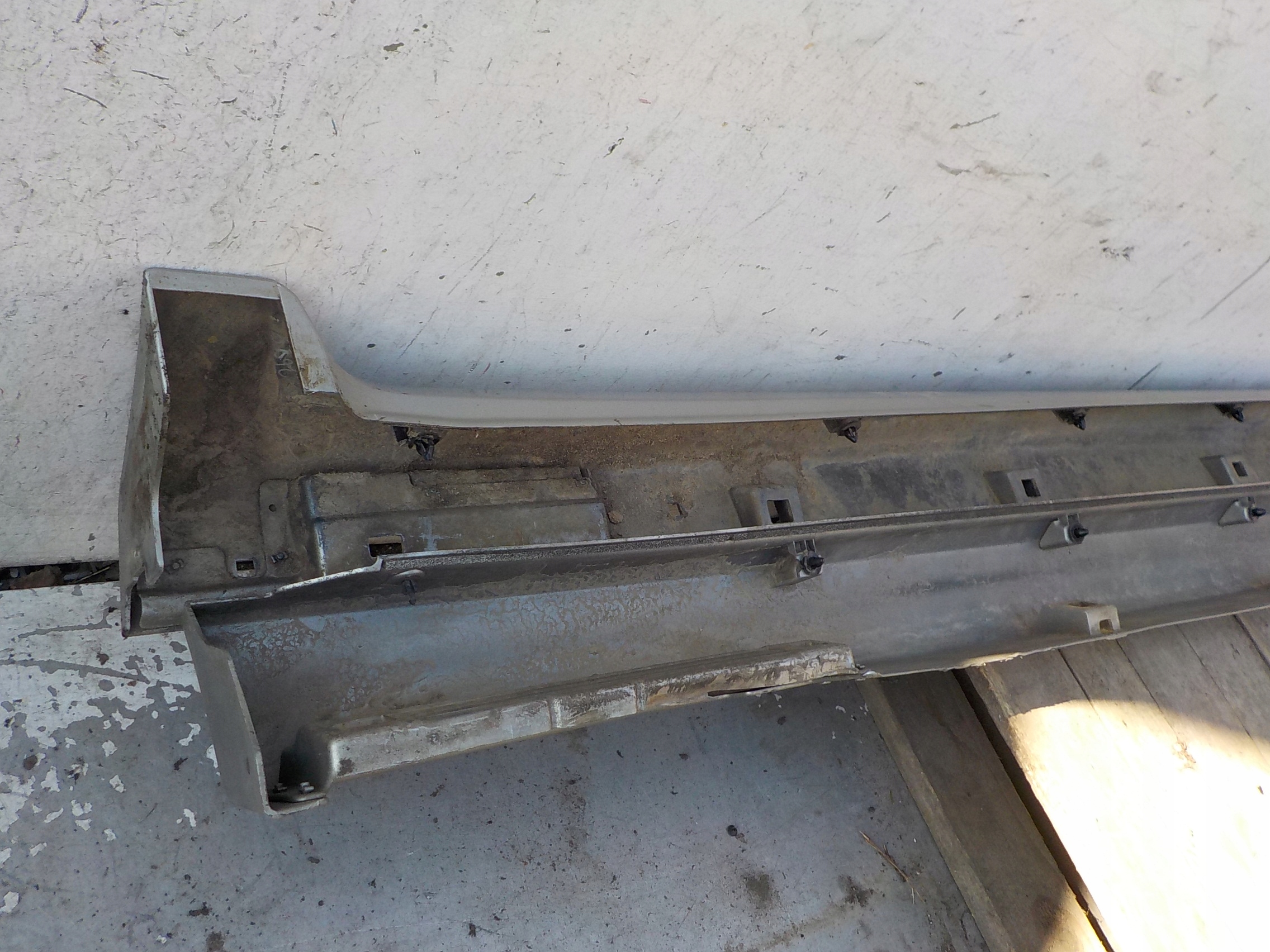 531SUBARU FORESTER II LIFT mouldings caps threshold