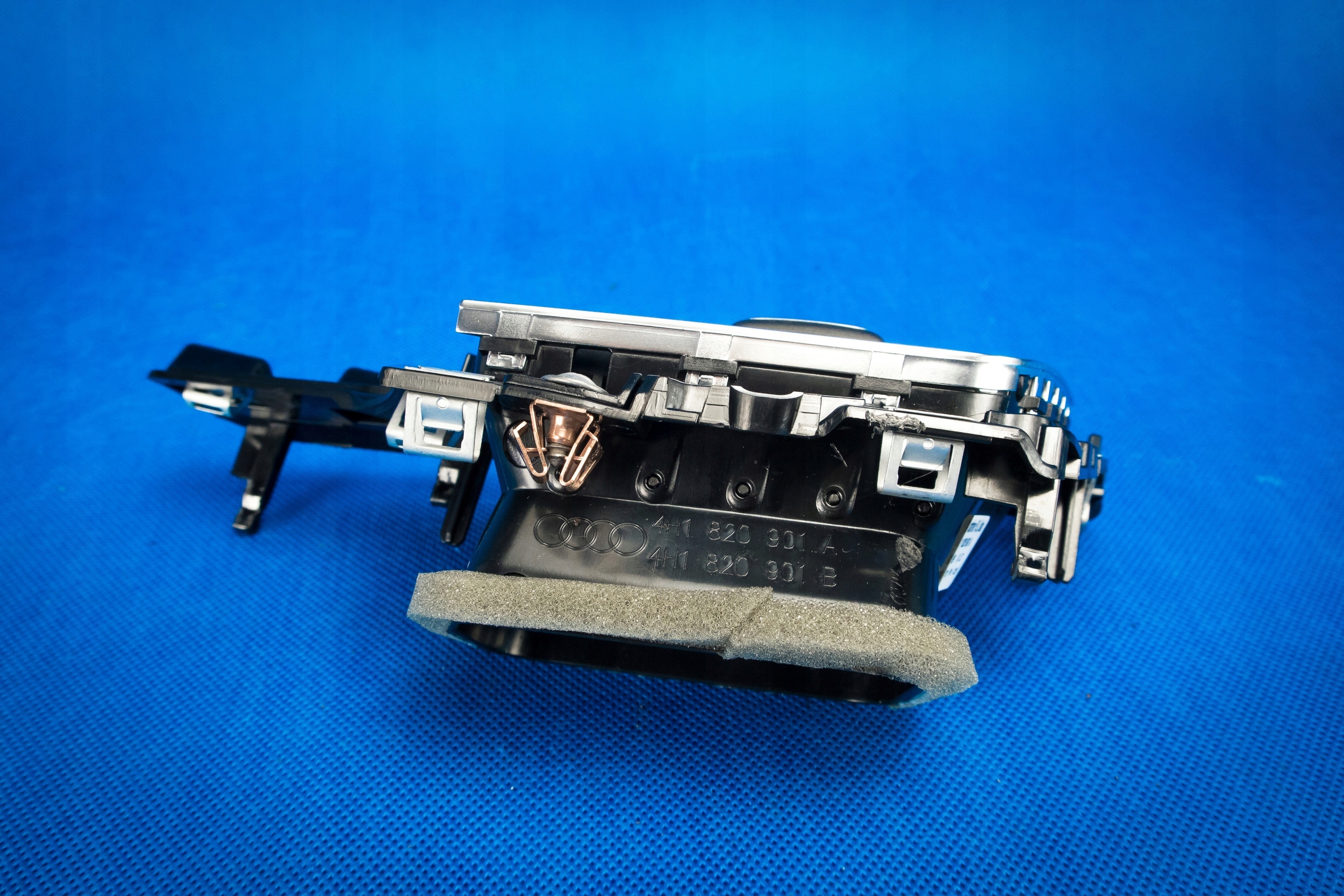 grid air conditioning devices air Audi A8 S8 4H 4H1820901A